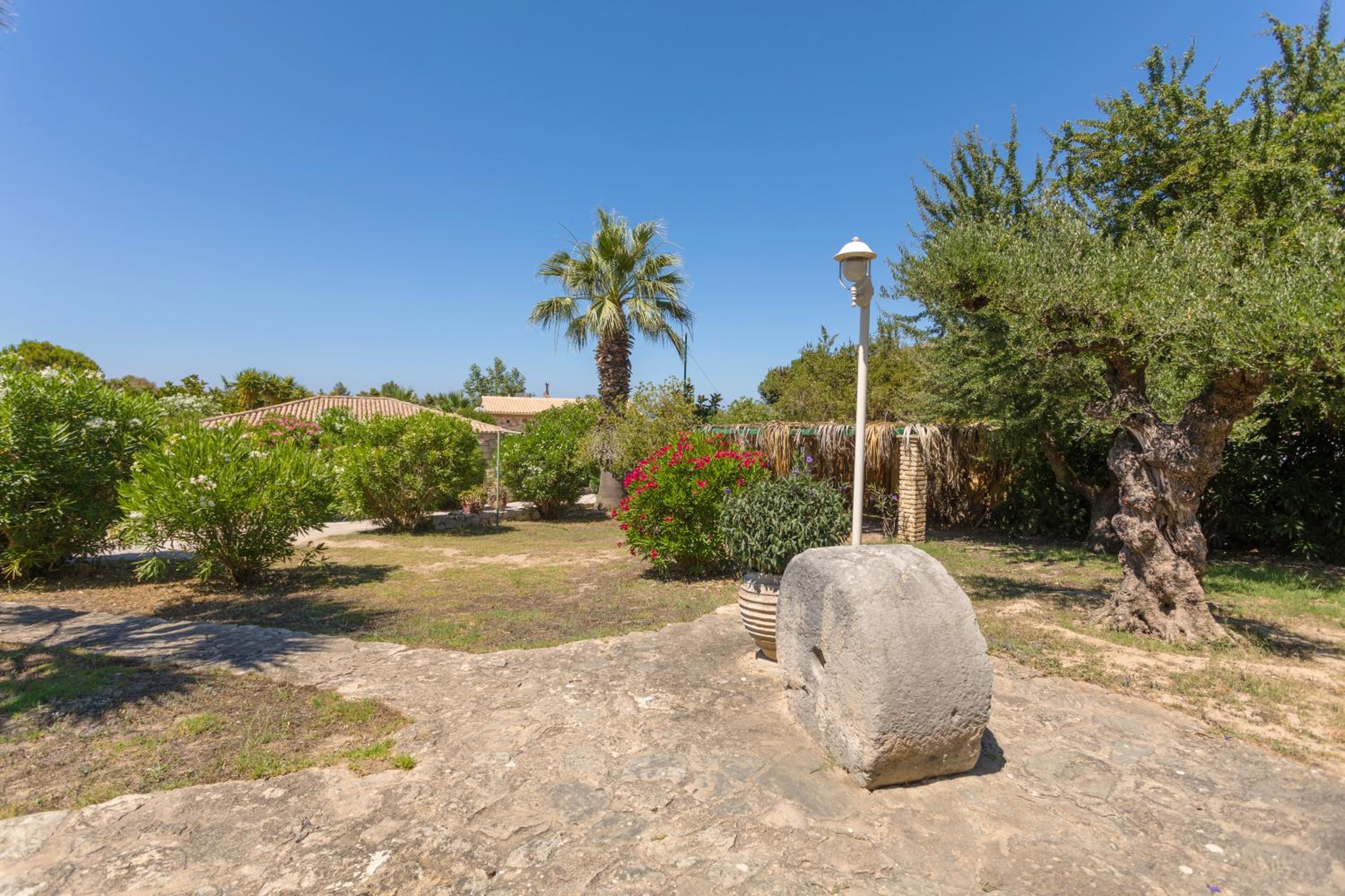 Armonia Houses view 3