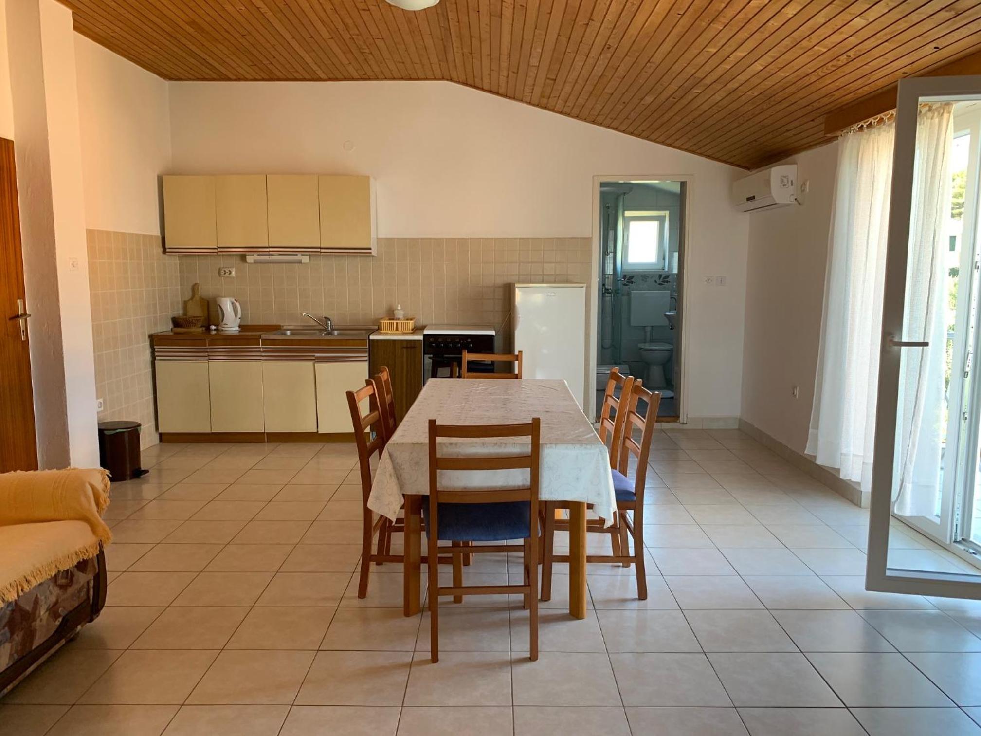 Roca Apartments