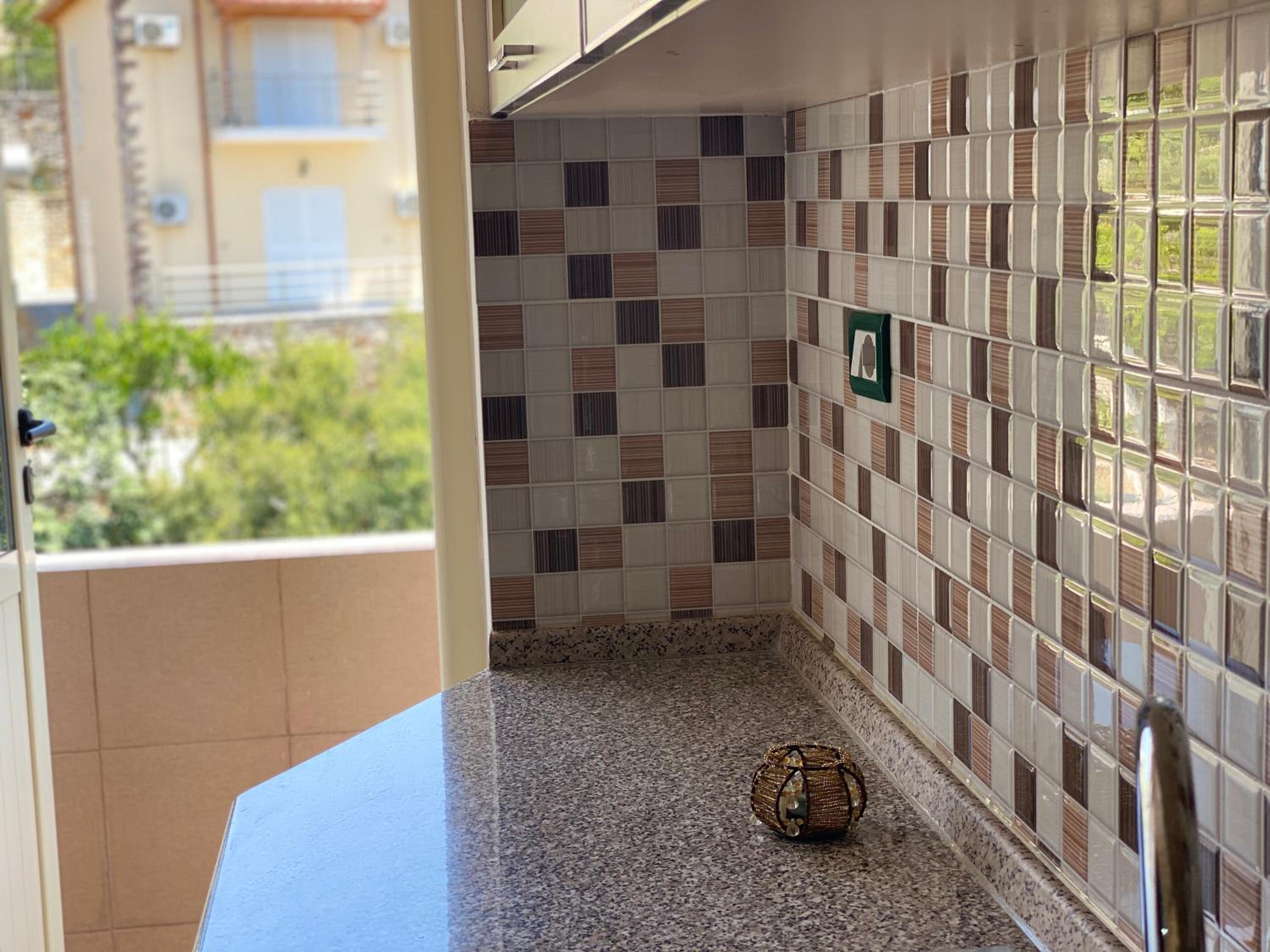 88 Apartment Himare
