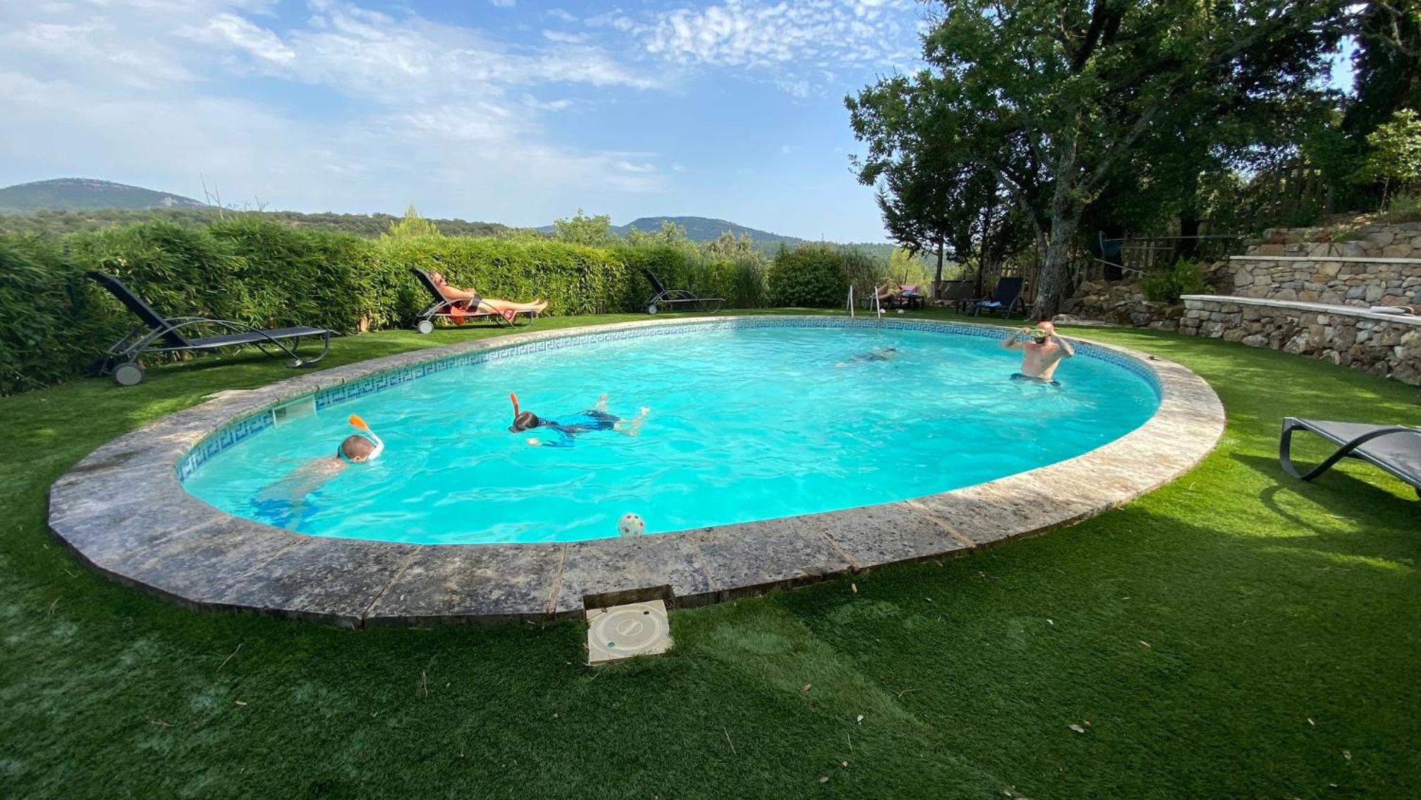 Le Moulin de Varrians view 3