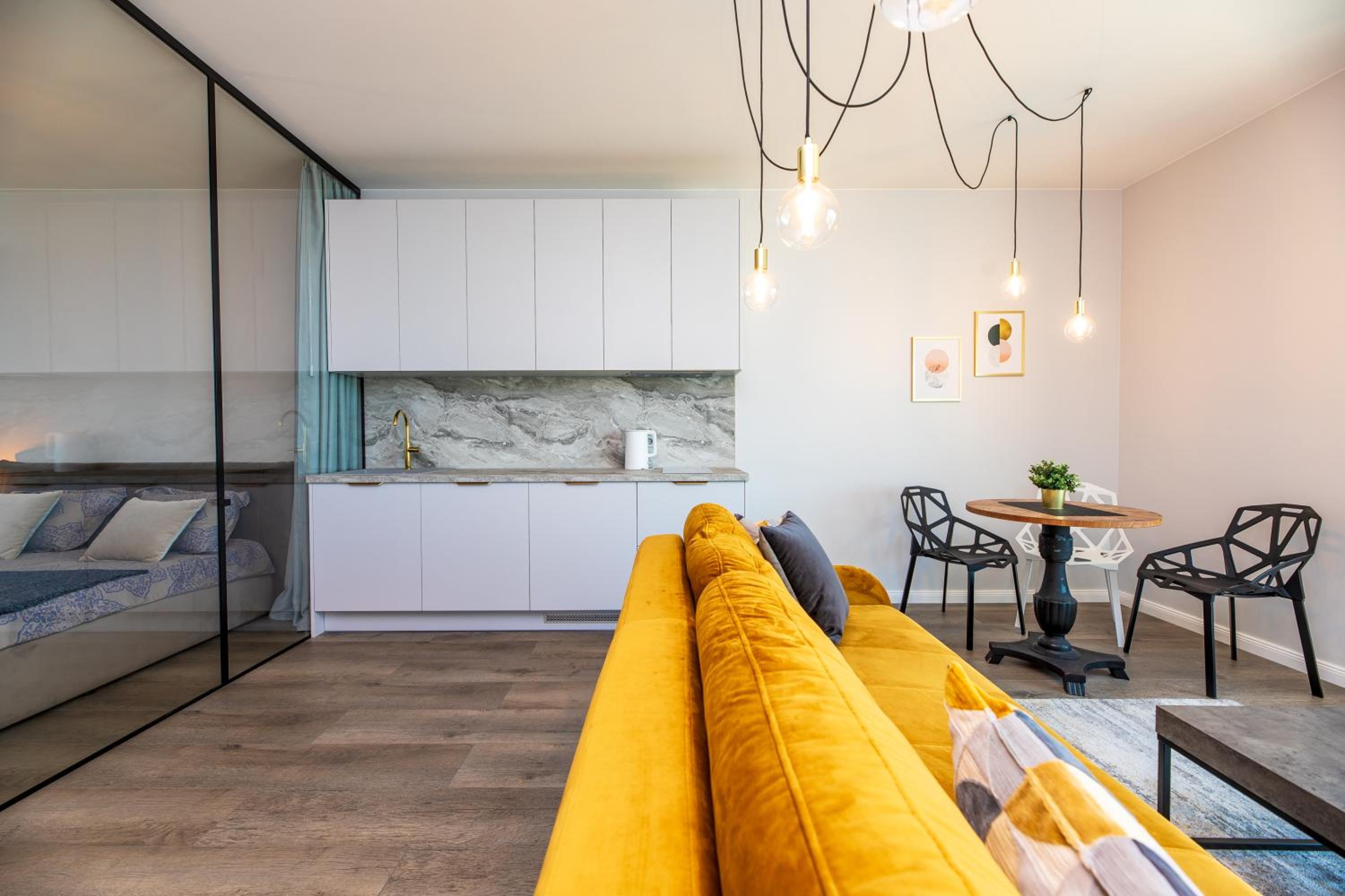 Modern spacious studio w/ Sea Views