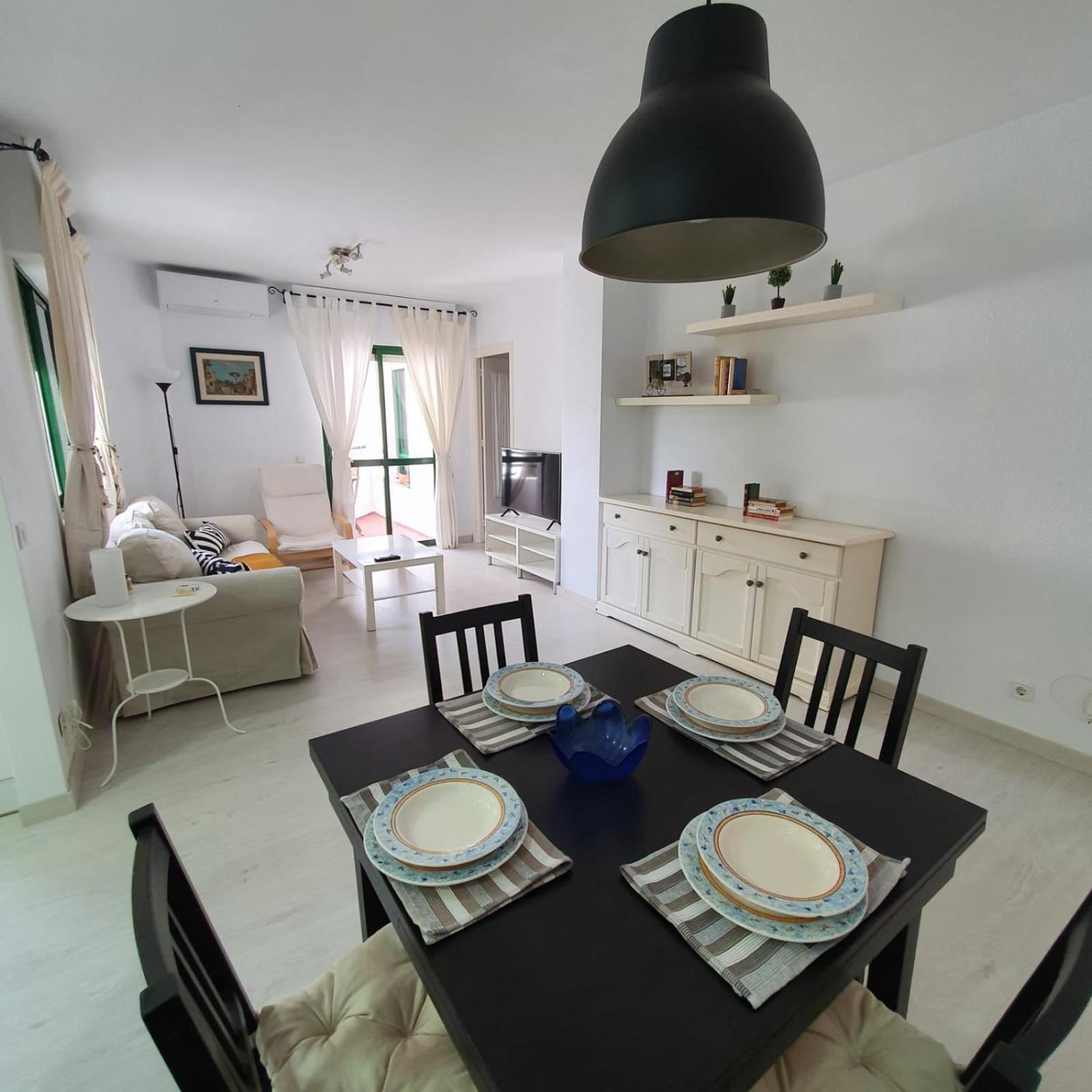 Estupendo Apartamento cerca de la Playa del Ancla photo 2
