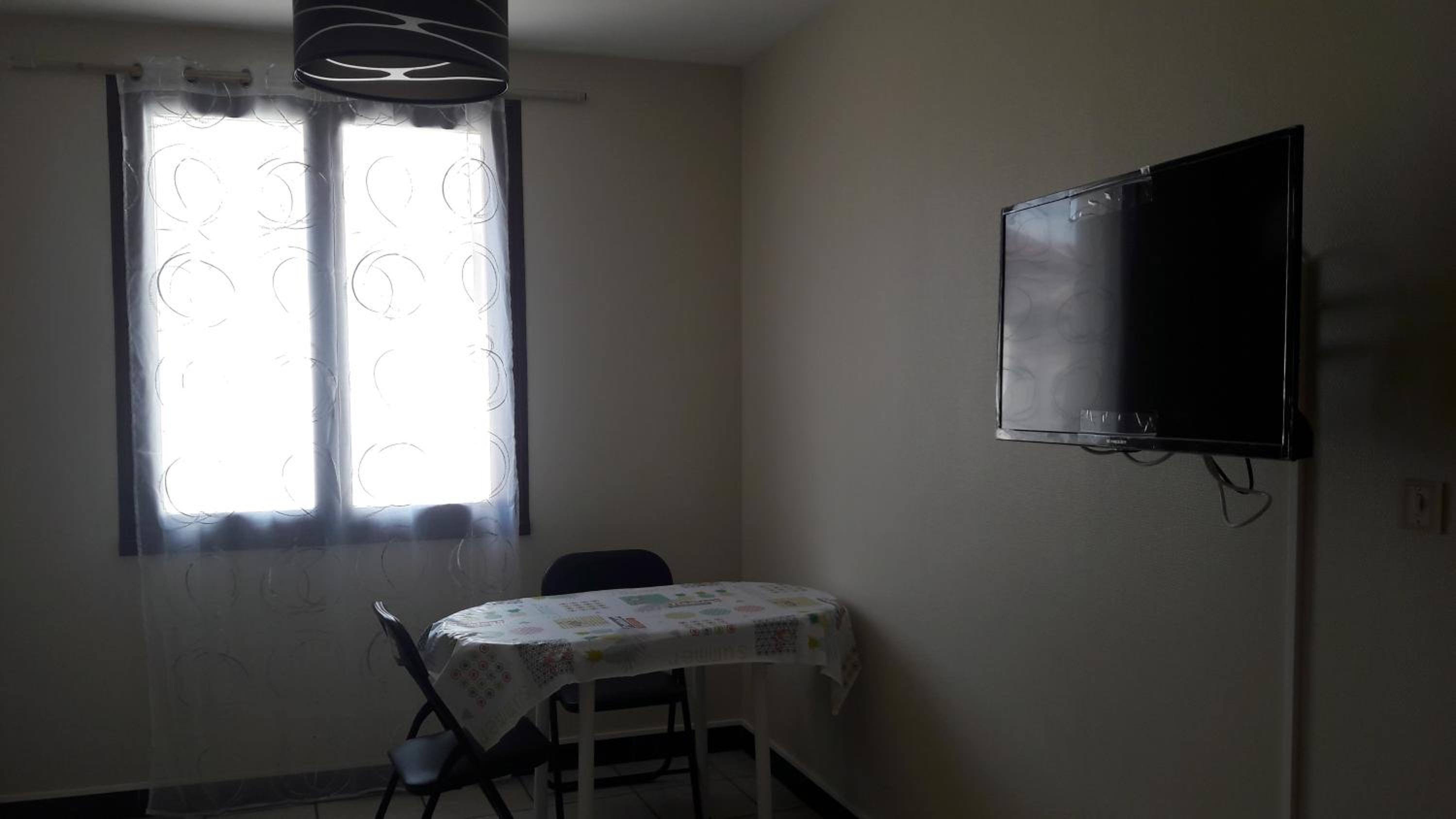 Photo 3