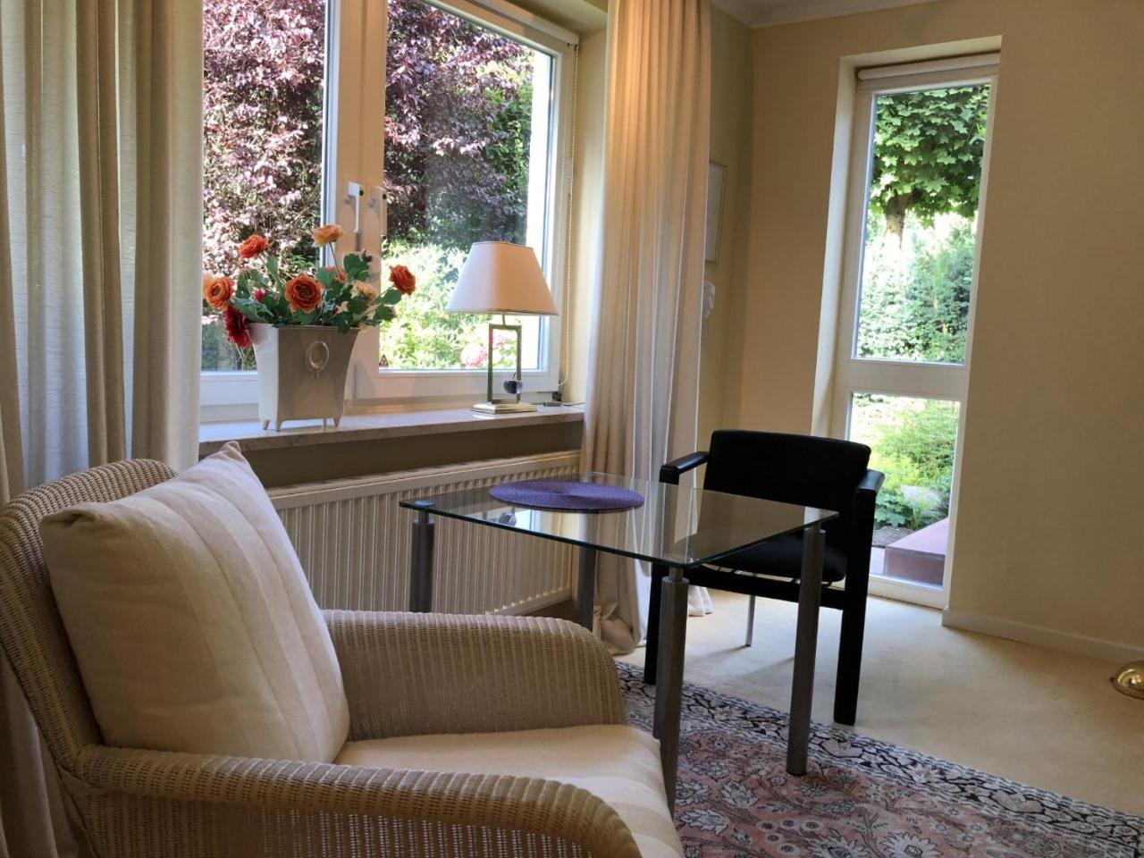 Ferienwohnung in weißer Villa am Kliff view 3