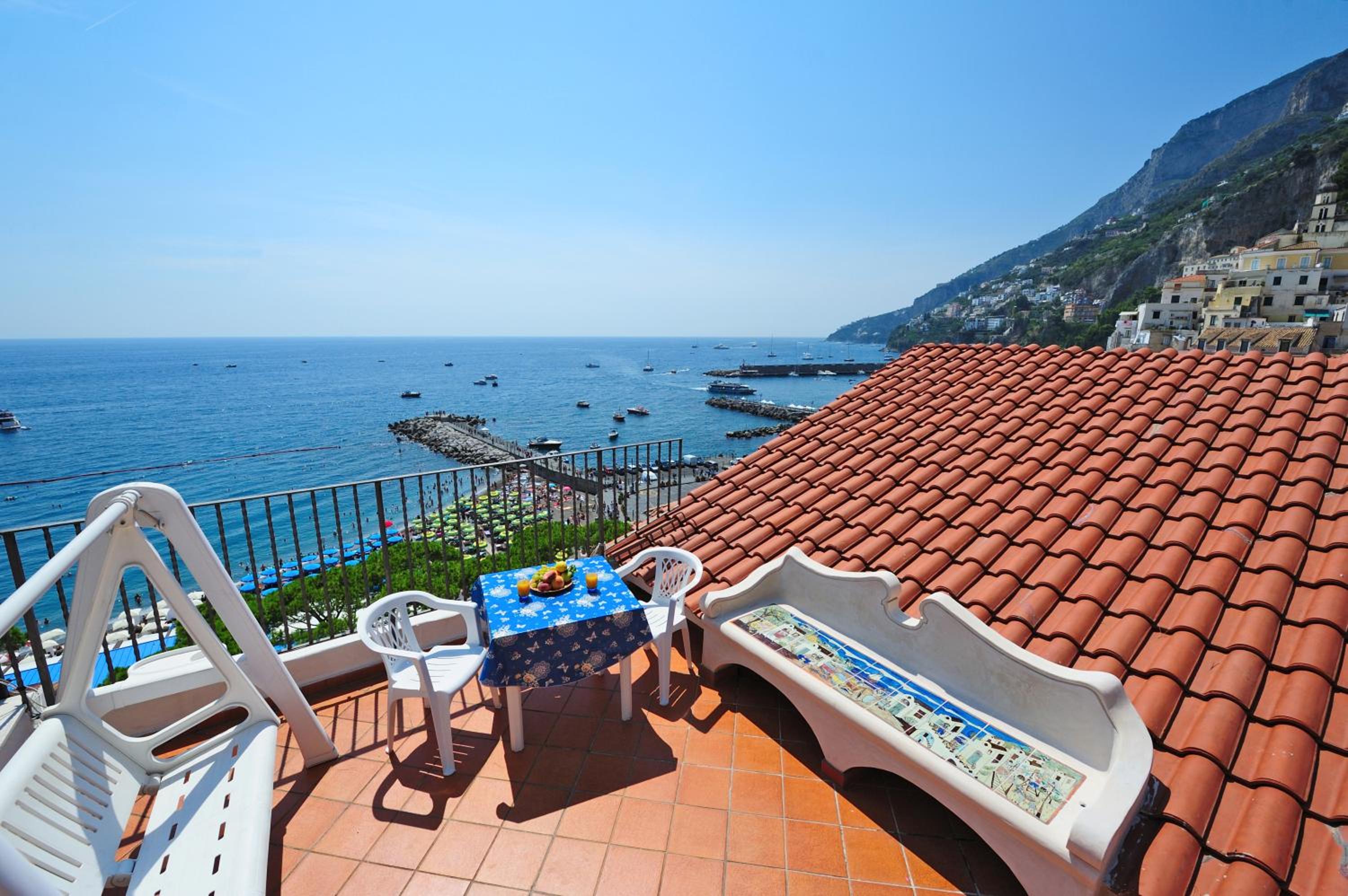 Hotel Mamma Rosanna - Apartment in Amalfi with terrace - Image 1