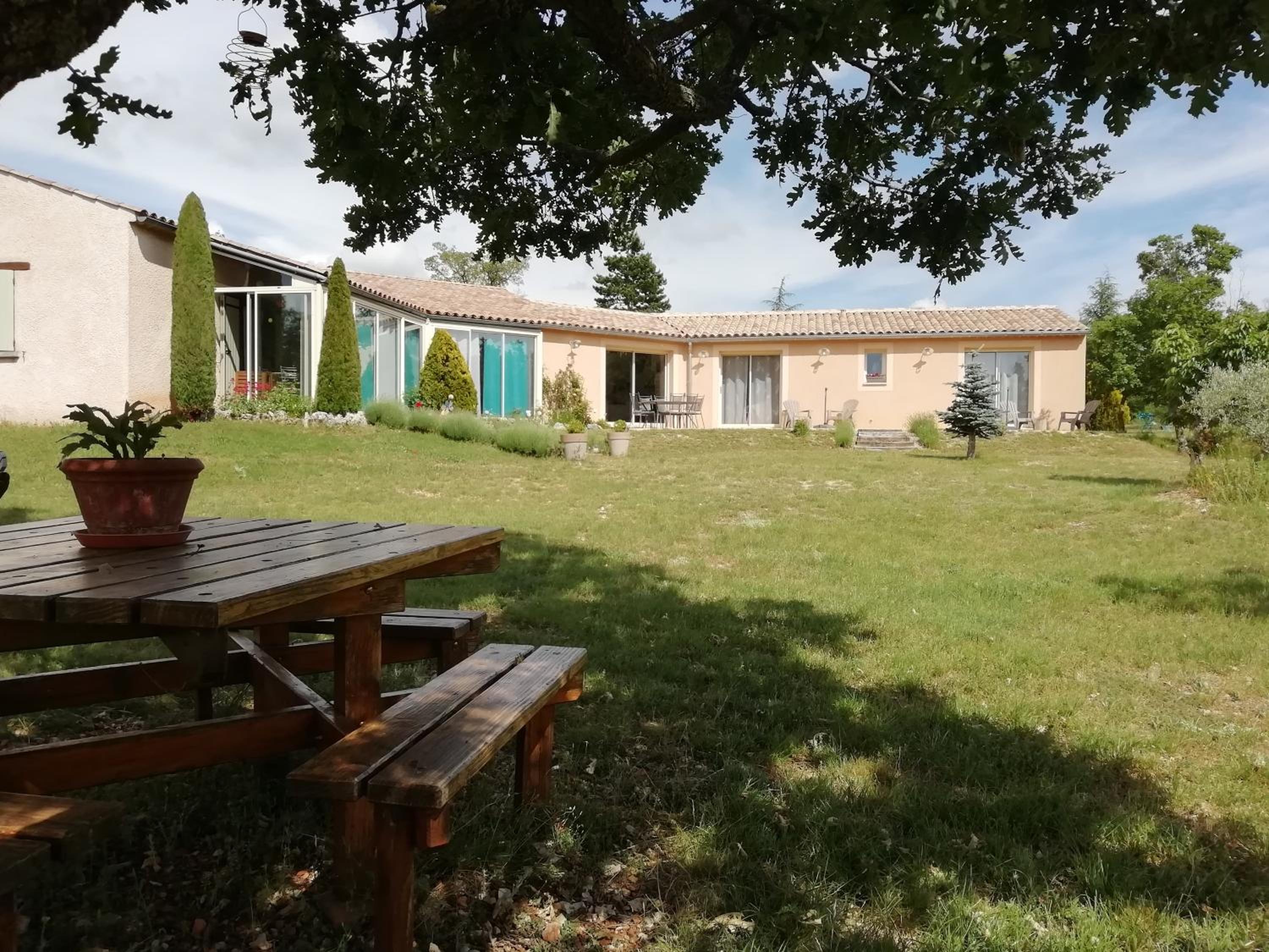 LA MAGUETTE view 2