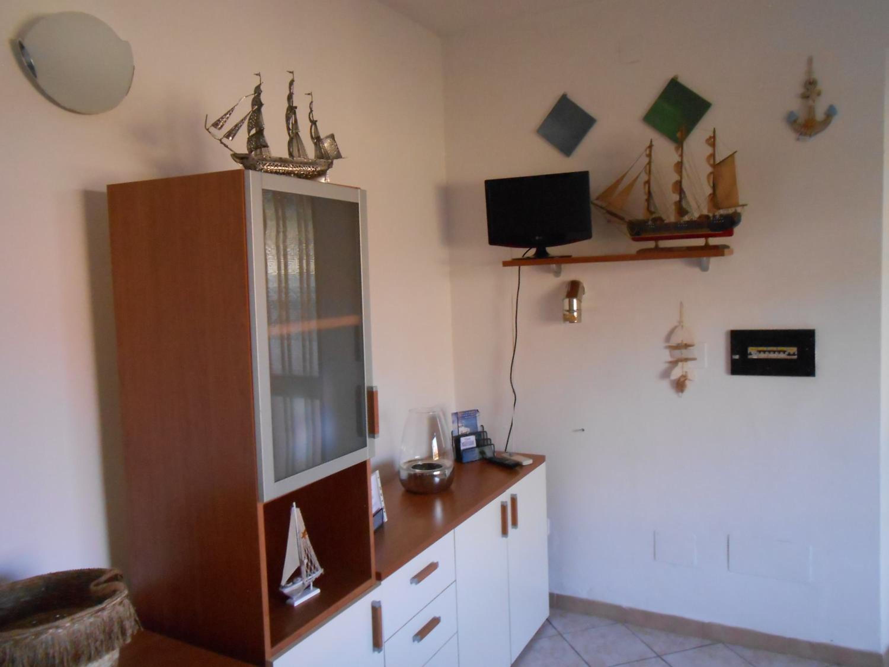 Casa al centro con ampio spazio esterno photo 5