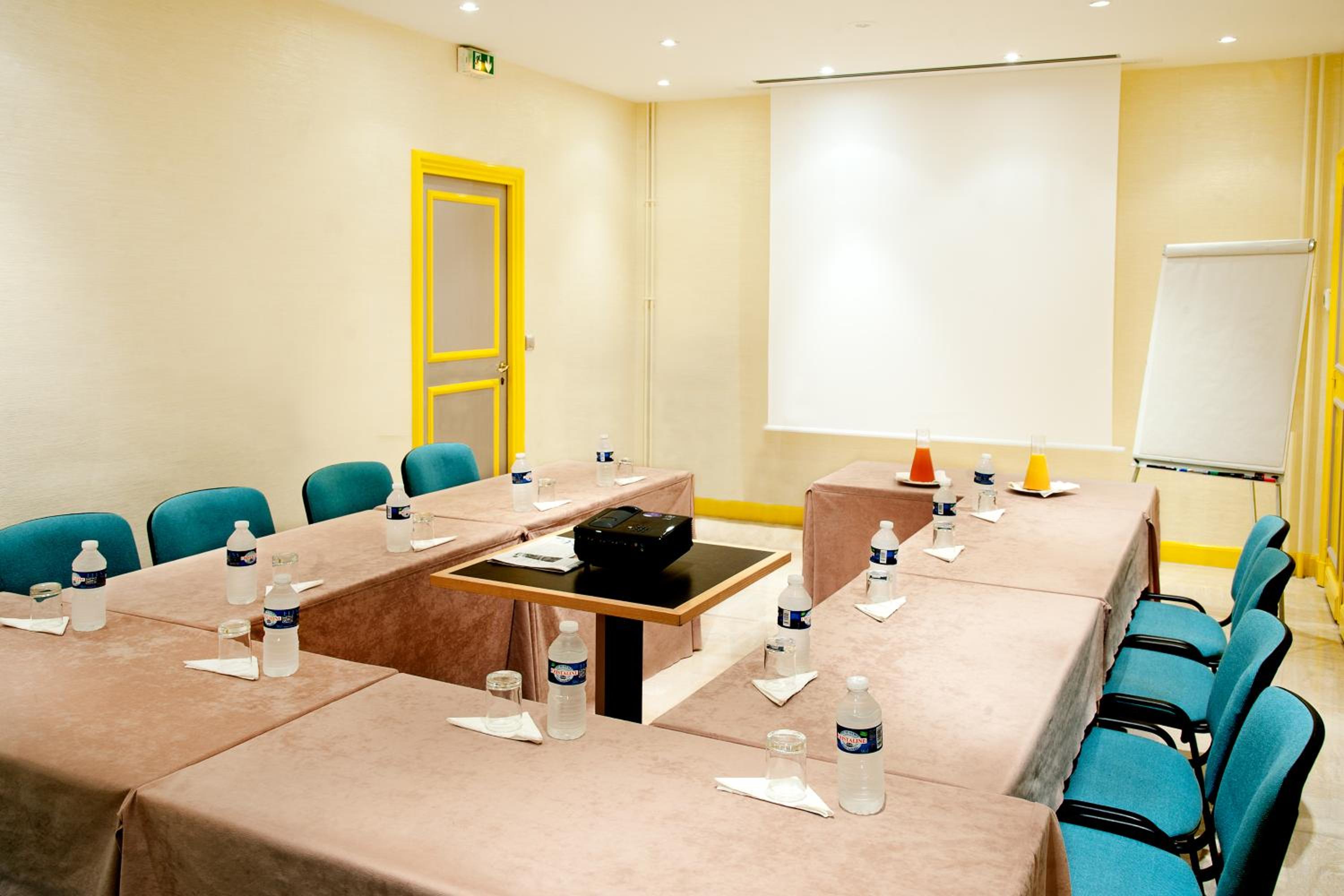 Hotel Le Cardinal 49
