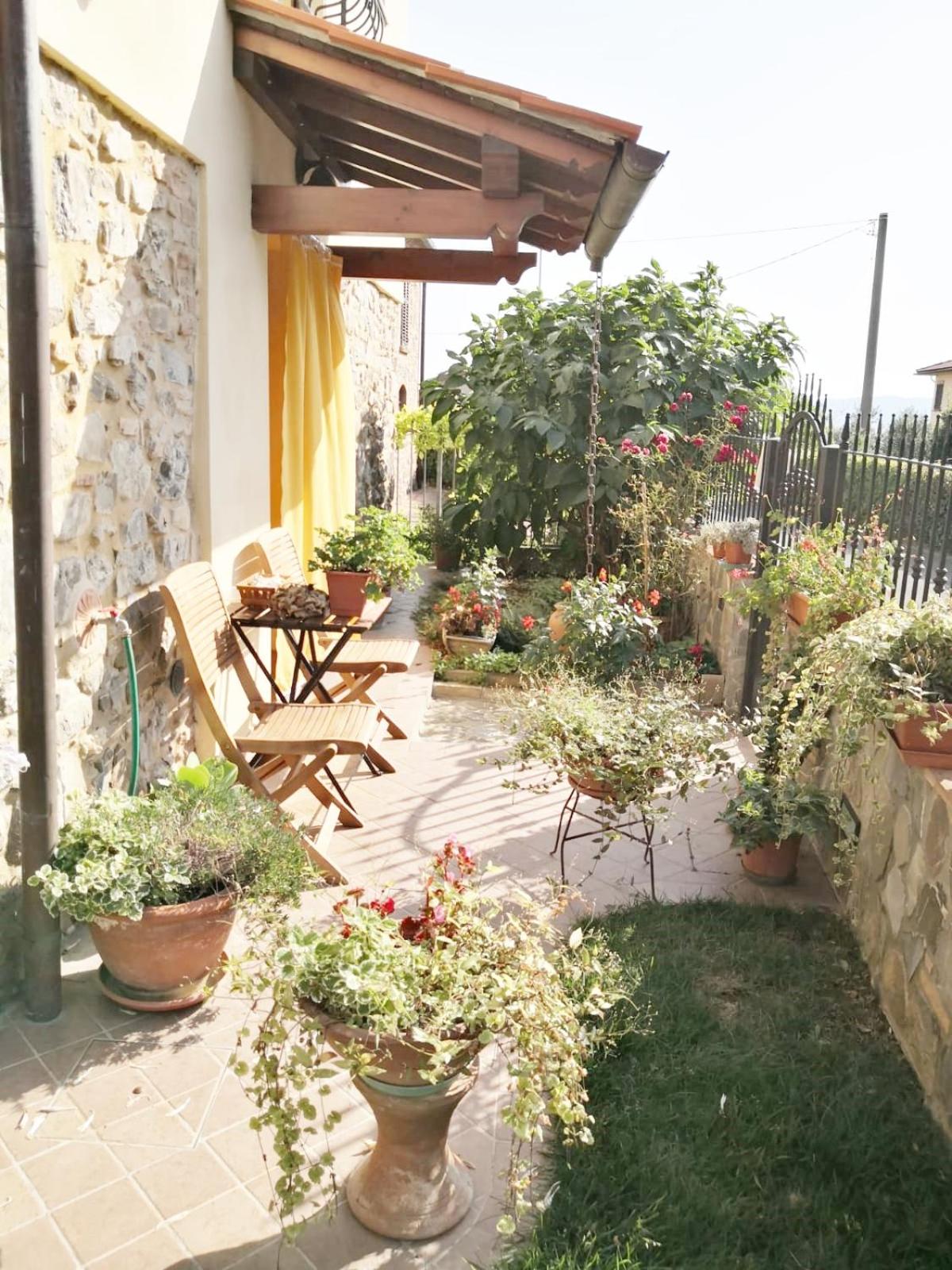 Il borgo di Santa Luce photo 1