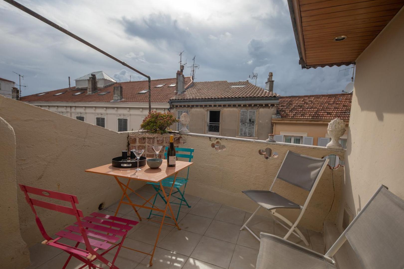 Belle surprise cœur de ville, cosy avec terrasse photo 3