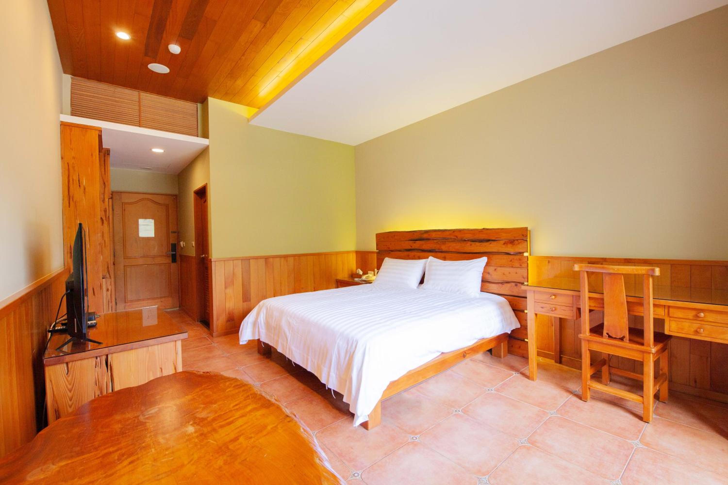 Hinoki House