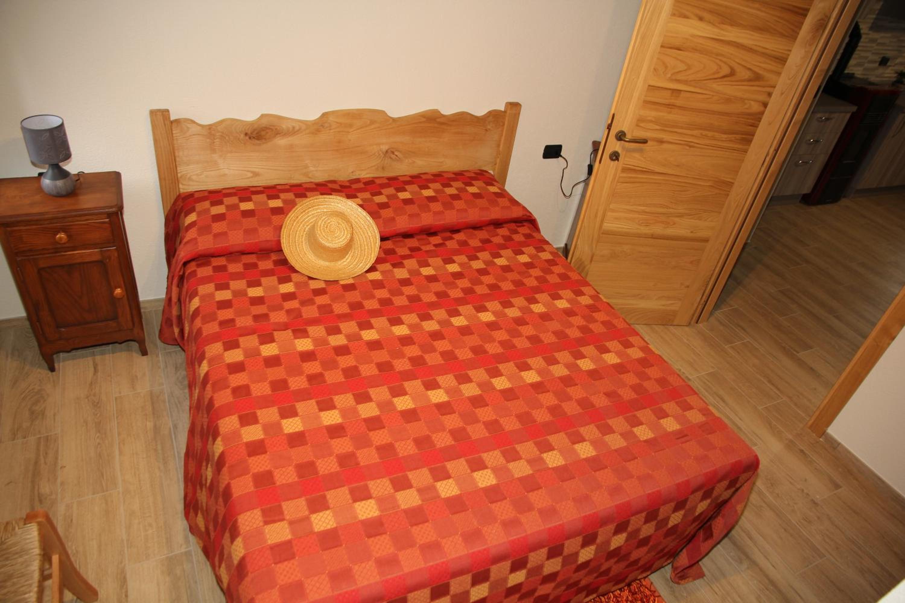Photo 42