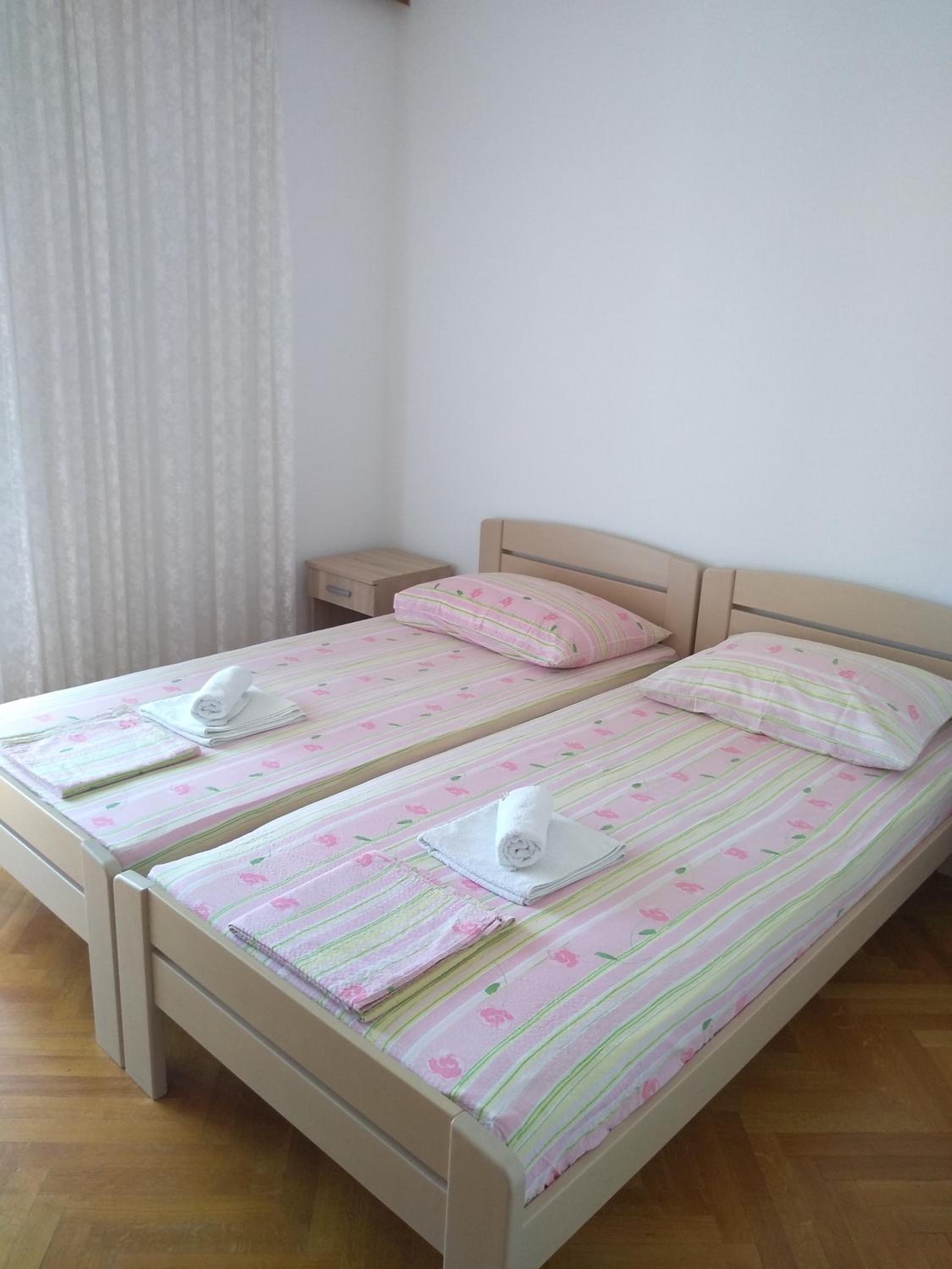 Apartments Vrsalovic