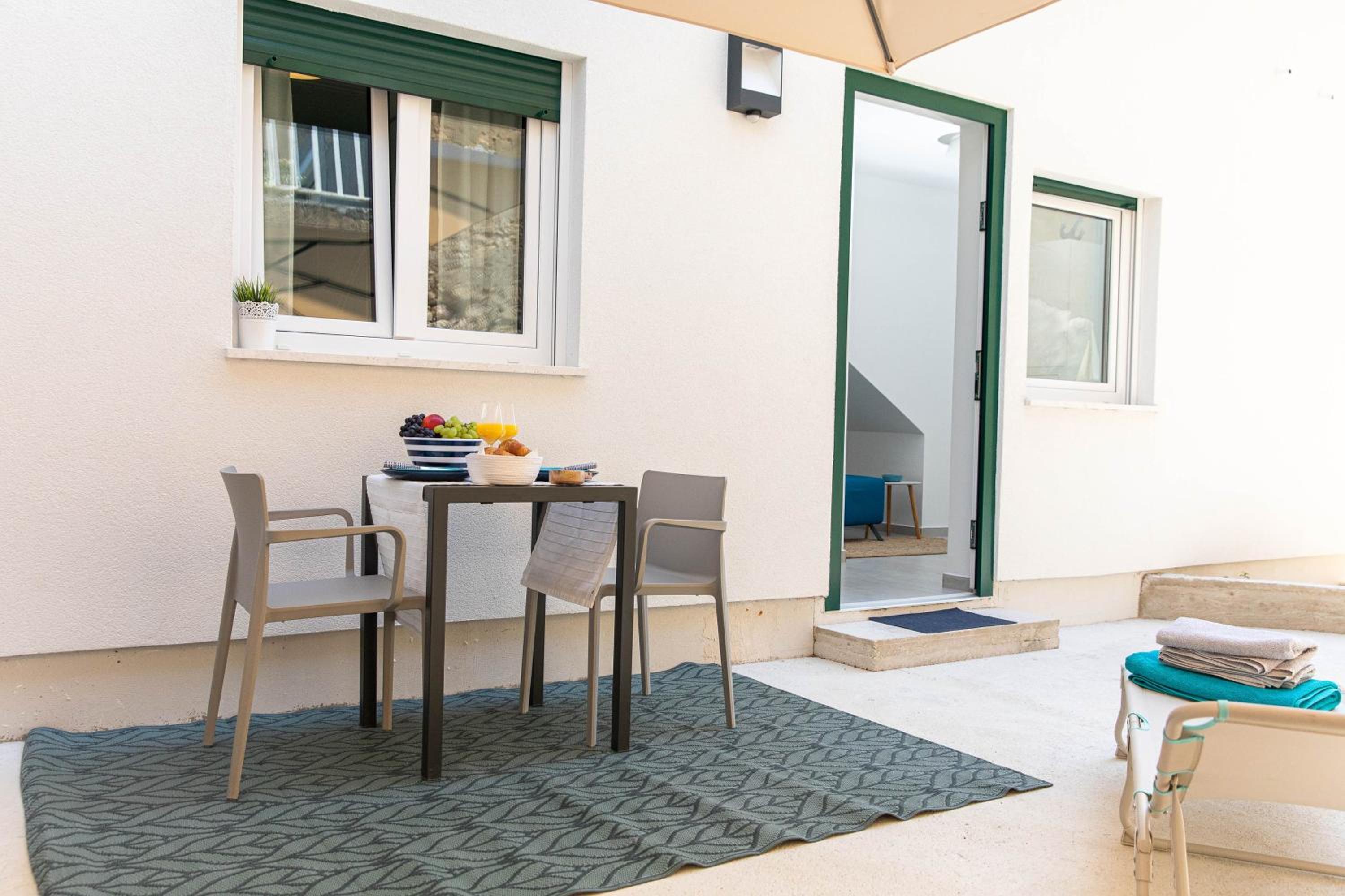 APARTMANI VIGO view 2
