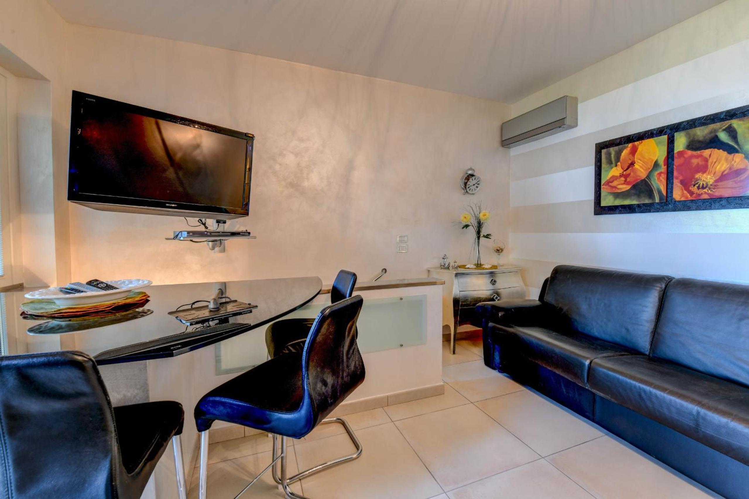 Miralago Superior Apartment view 4