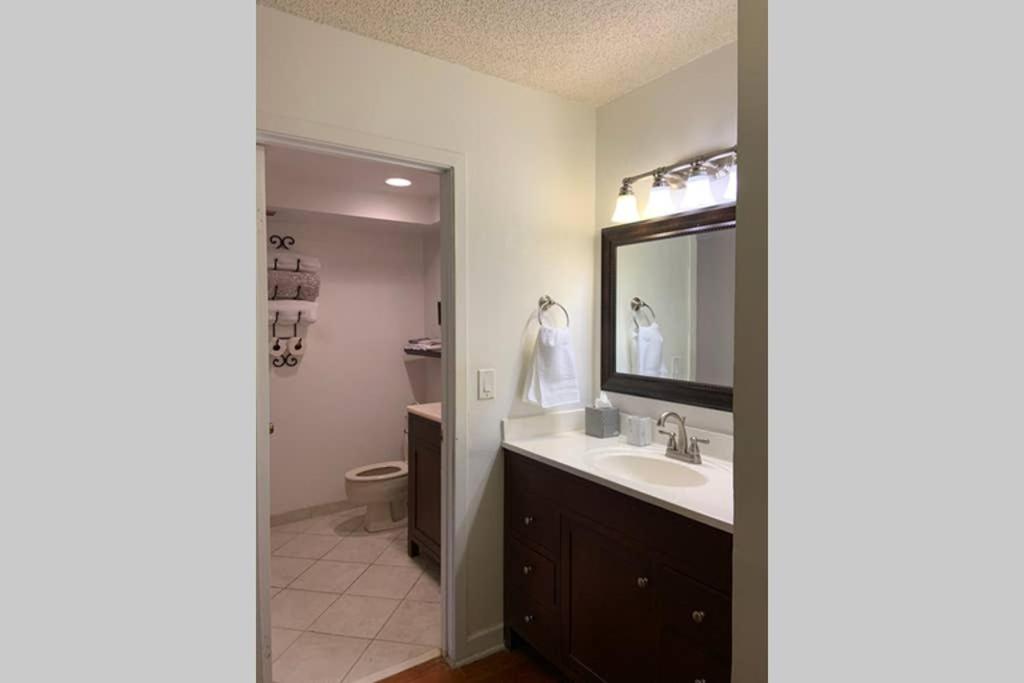 PGA National Resort Golf Villa - Pool Side Executive Two Bedroom First Floor - Property Image 11