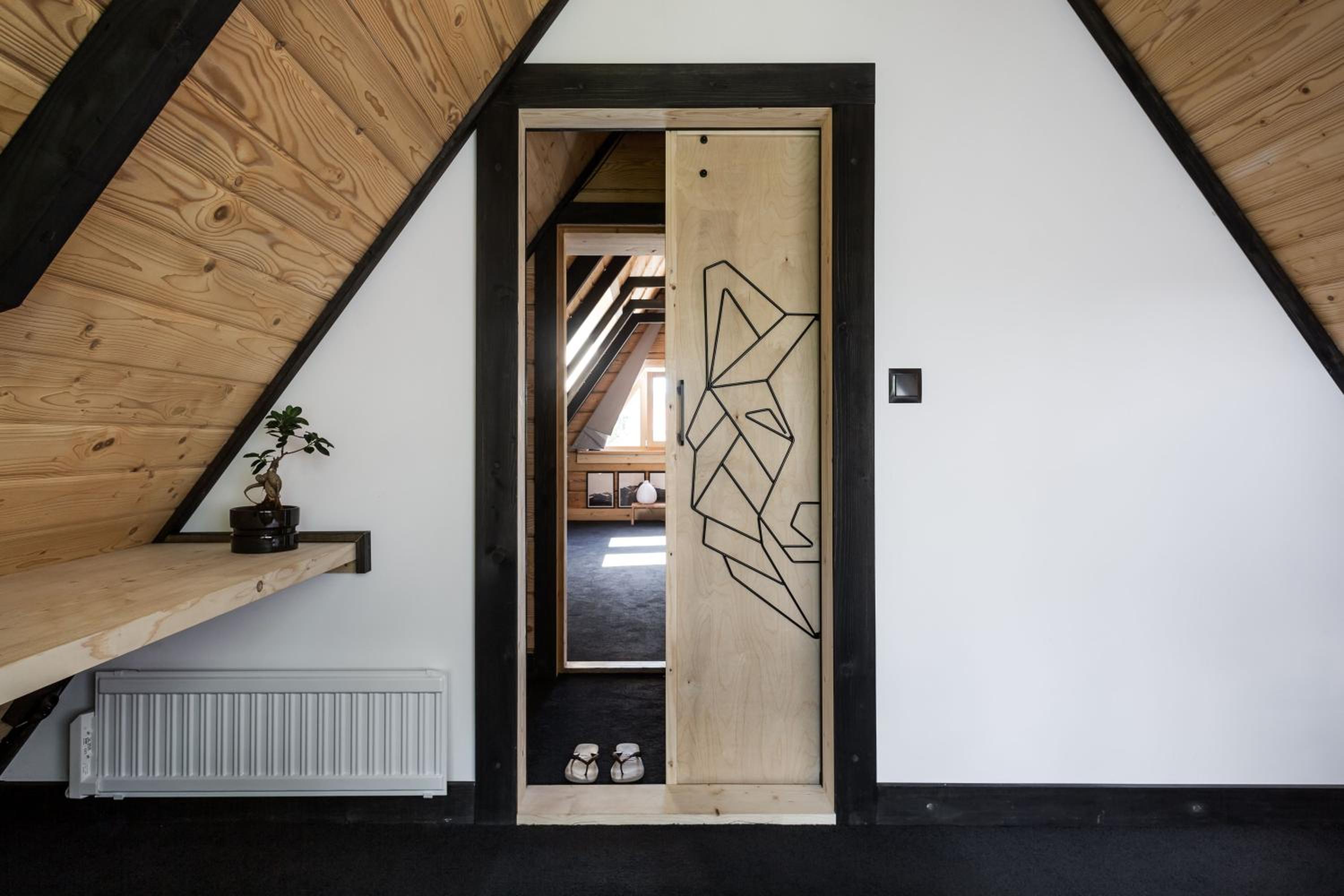 Mount Apart Sport House view 3