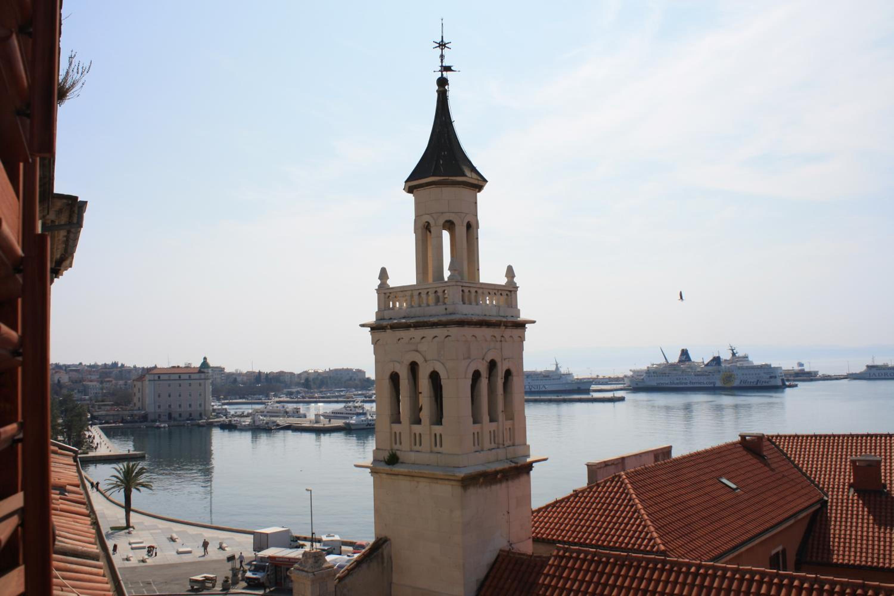 Top of the Tops Center Apartment, best sea view in town view 3