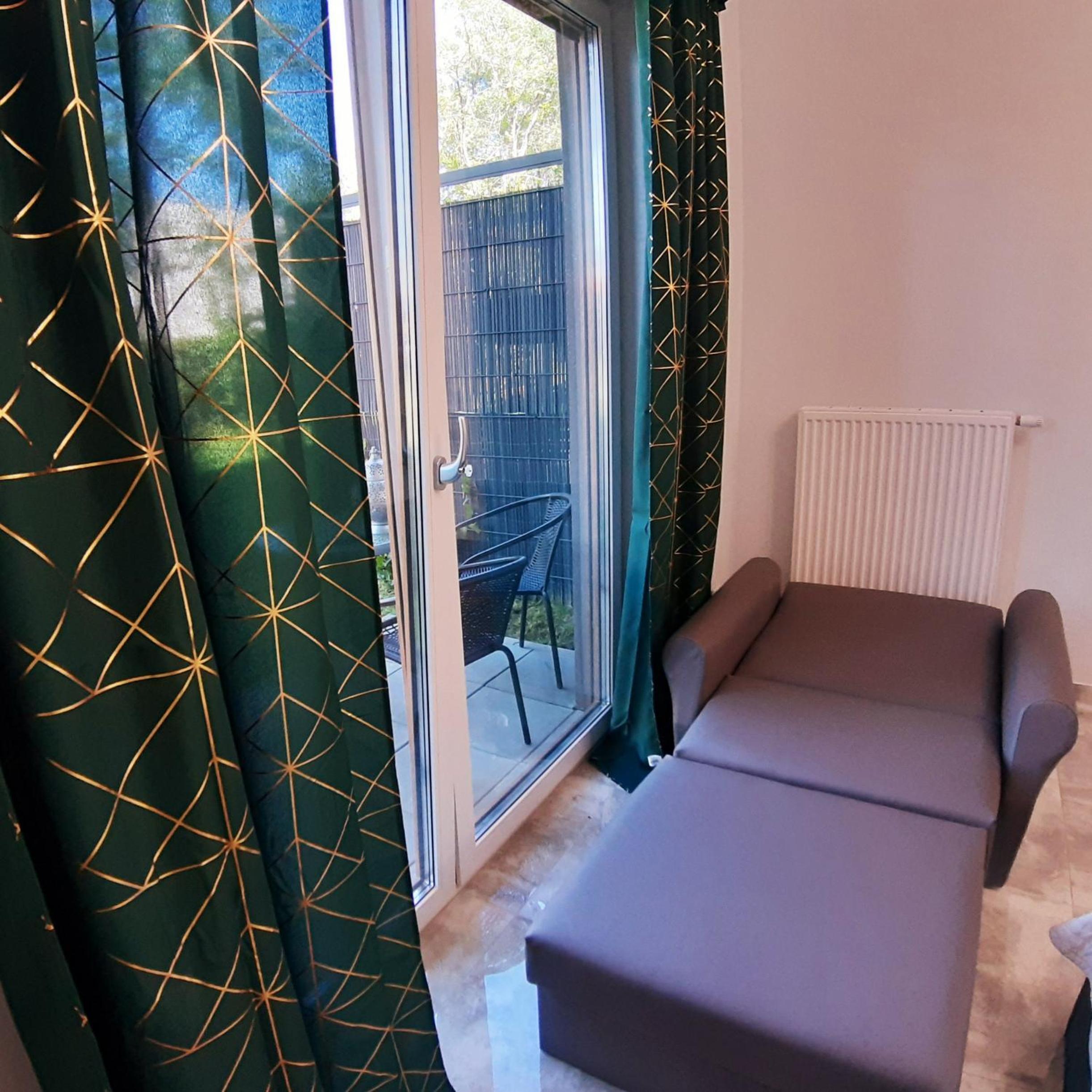 Na Grobli 20 Apartament z ogródkiem