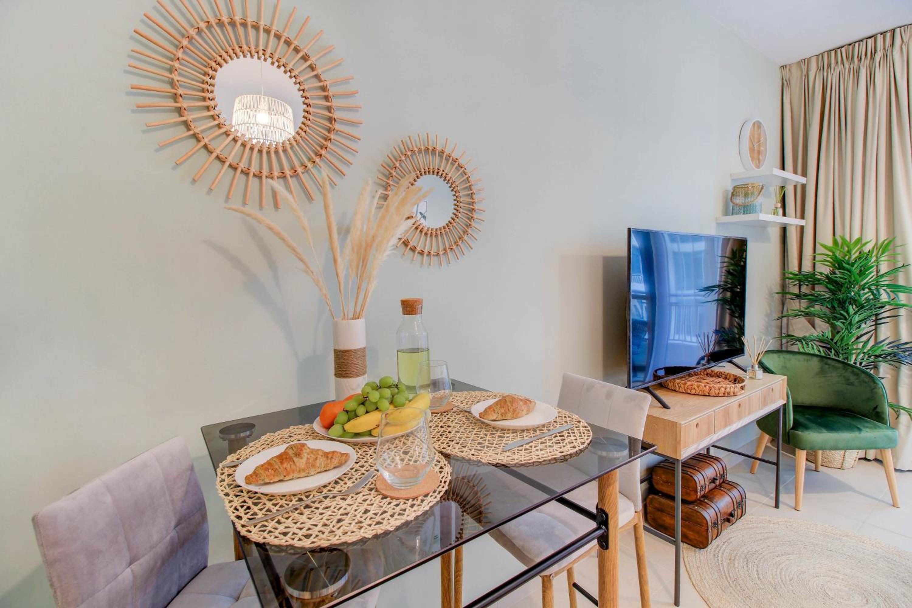 Durrani Homes - Luxurious Studio near Dubai Mall with pool view