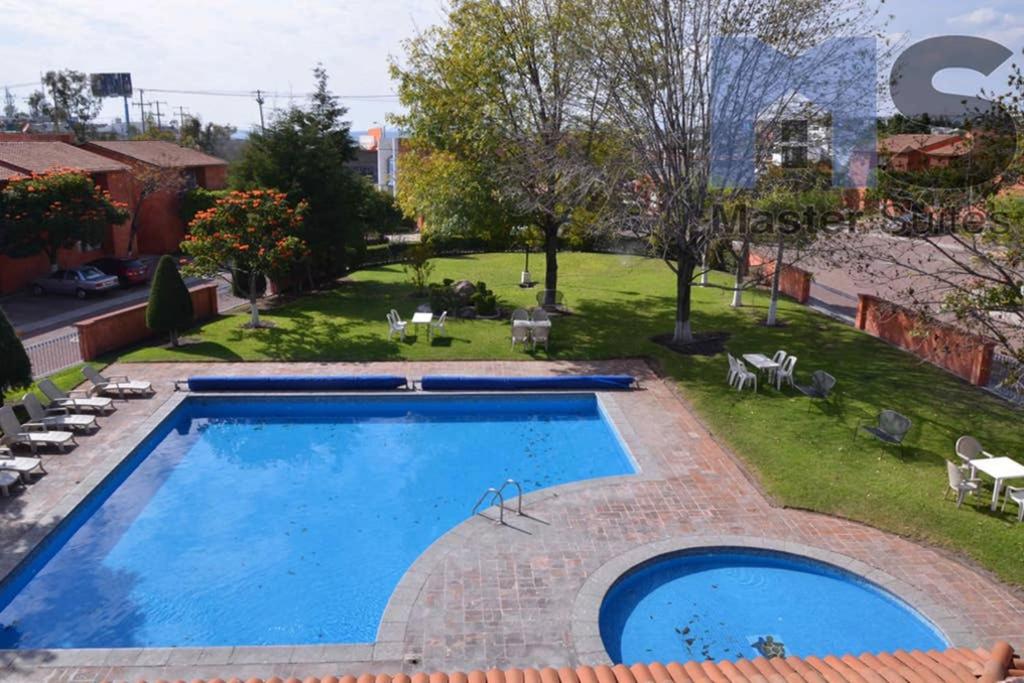 Amplia Suite Alberca Av Bernardo Quintana 12D view 5