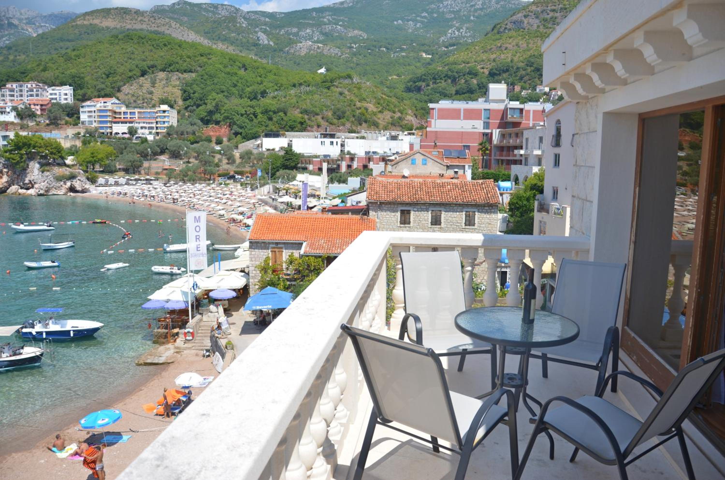 Andaluni Beach Apartments view 4