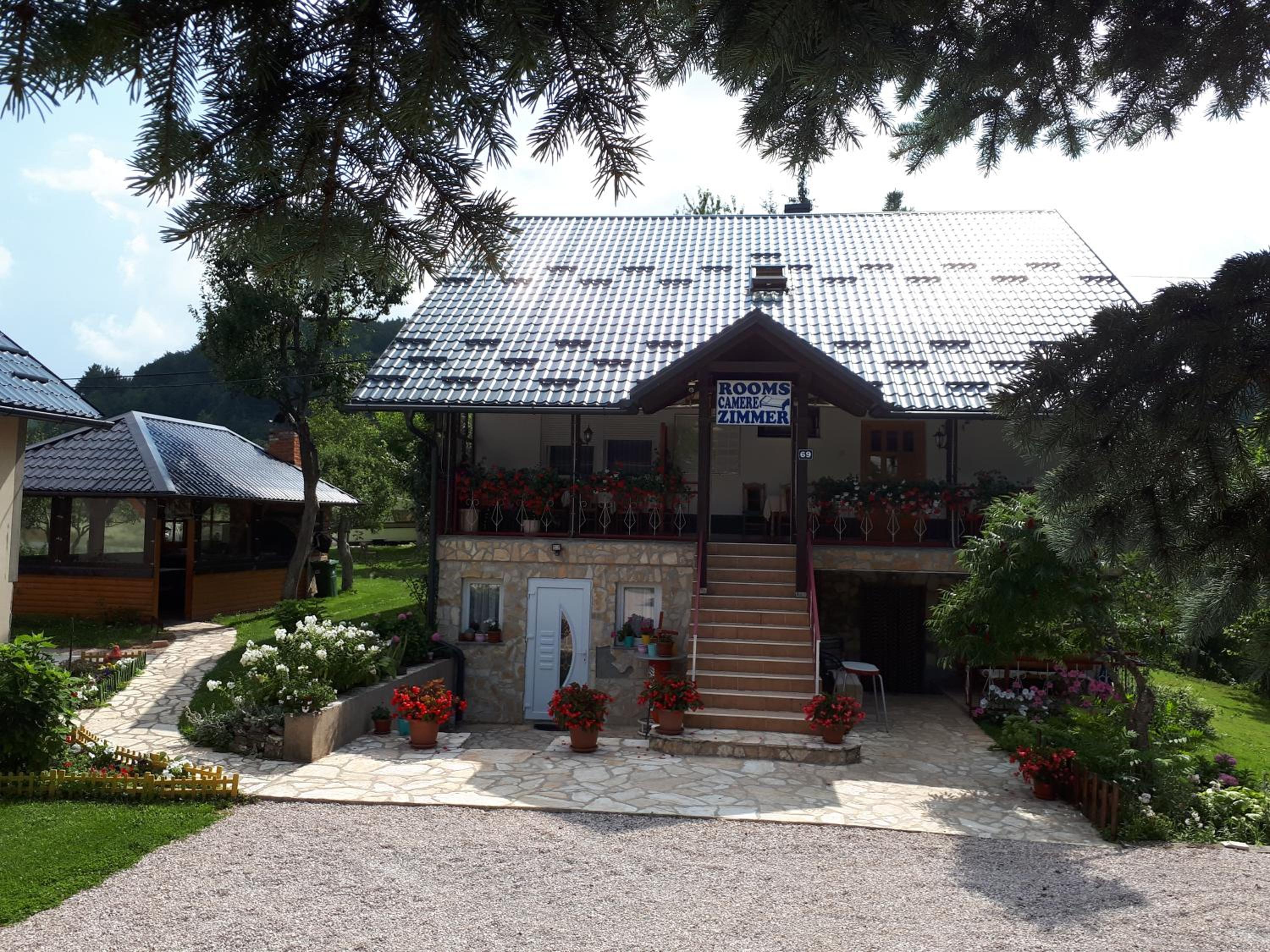 Guest House Family Varda Plitvice Lakes