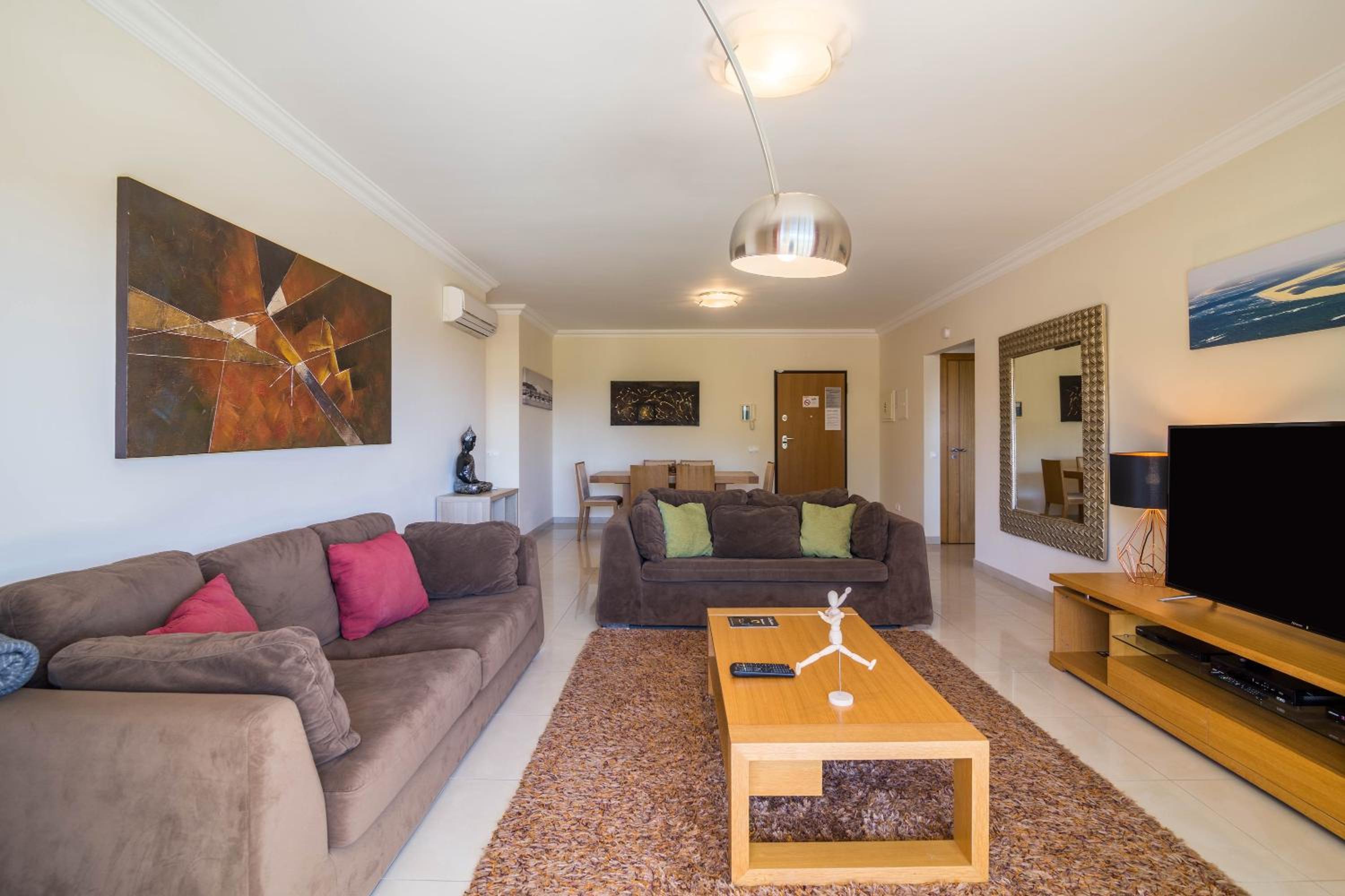 Luxury Apartment in São Rafael view 4