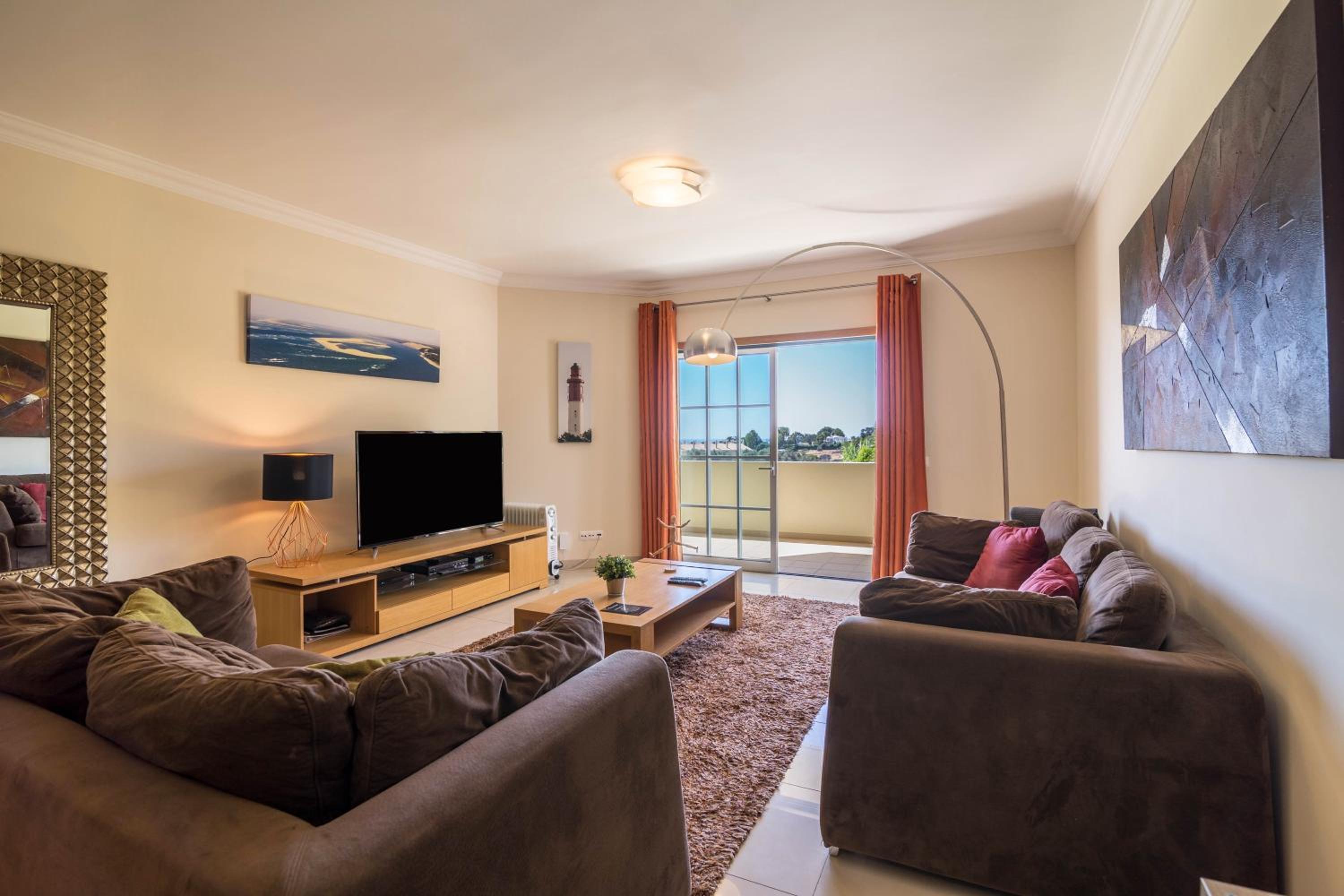 Luxury Apartment in São Rafael view 3