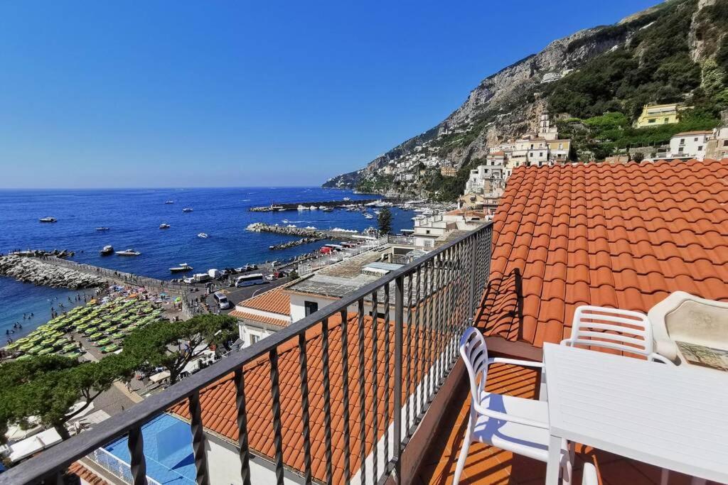 Hotel Mamma Rosanna 2 - Studio flat in Amalfi with terrace - Image 1