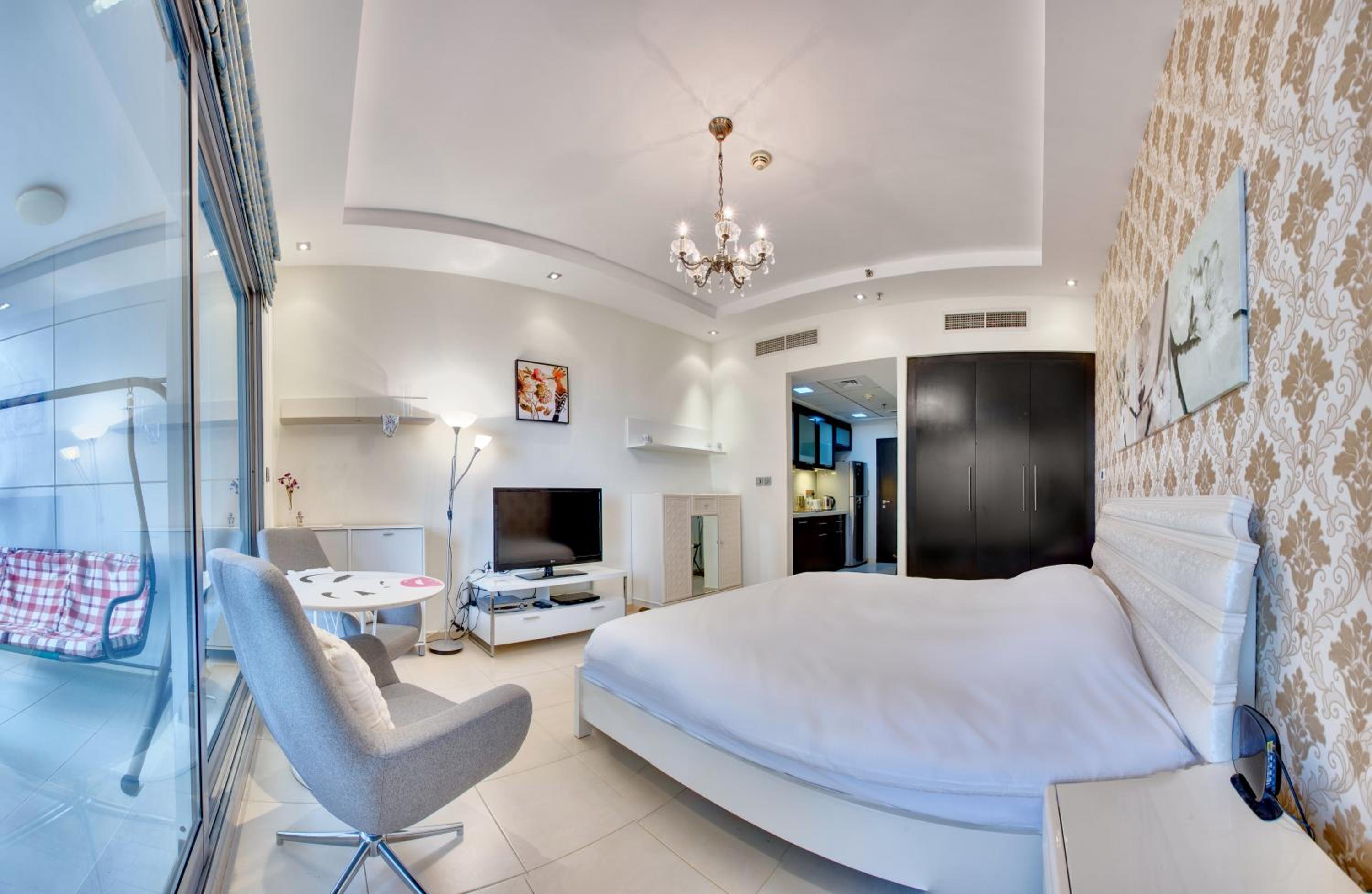 Very comfy Dubai Marina Studio in Skyview Tower