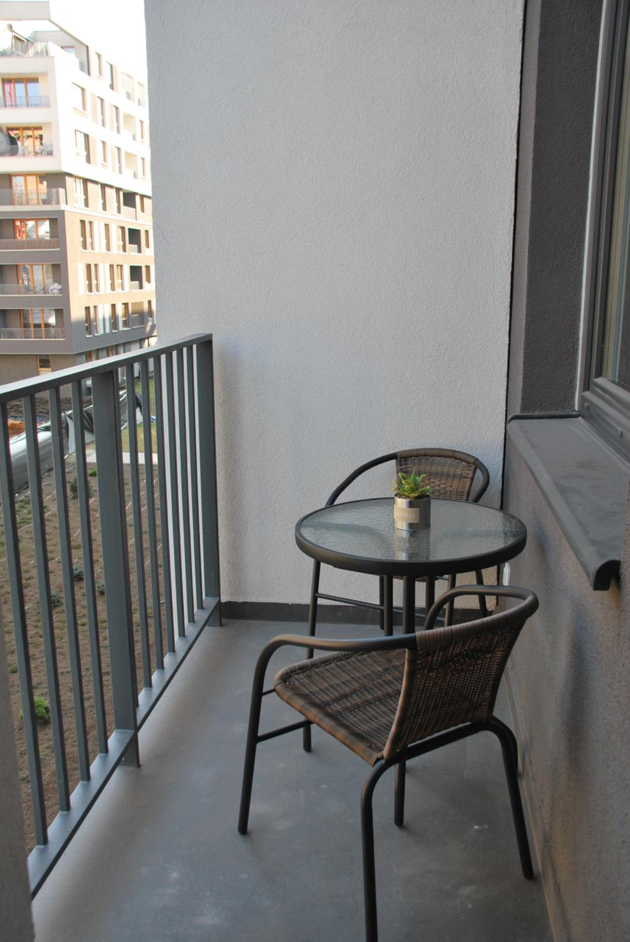 Unique apt EVE - free garage view 2