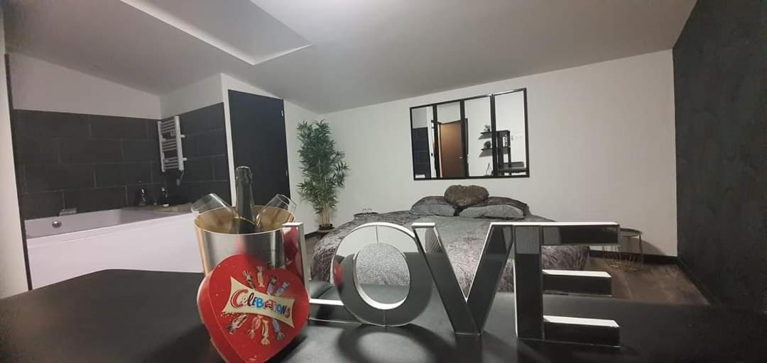 Hotel Love Rooms de la Presqu'île