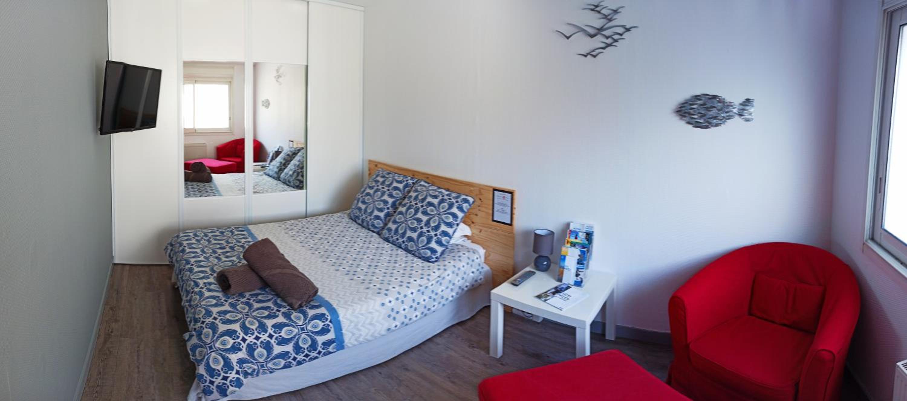 LauRina - Chambre, SDB, terrasse, arrivée autonome view 3