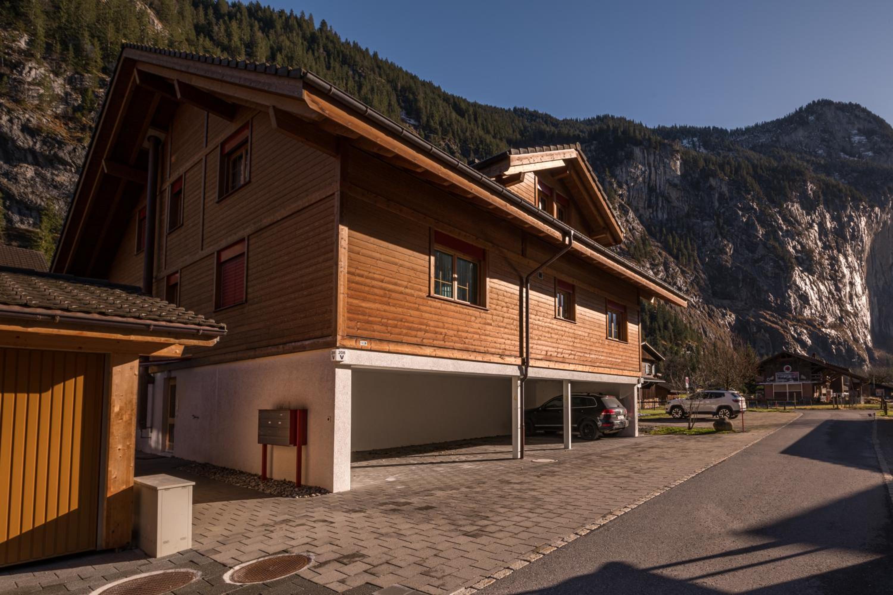 Apartment Trümmelbach, Comfortabl & Cozy, Private Terrace with best views