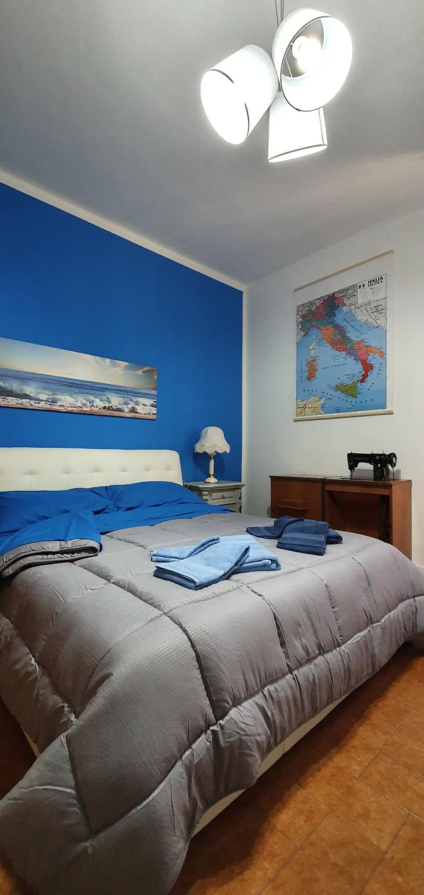 2 bed flat Centre & Stadio free parking photo 5