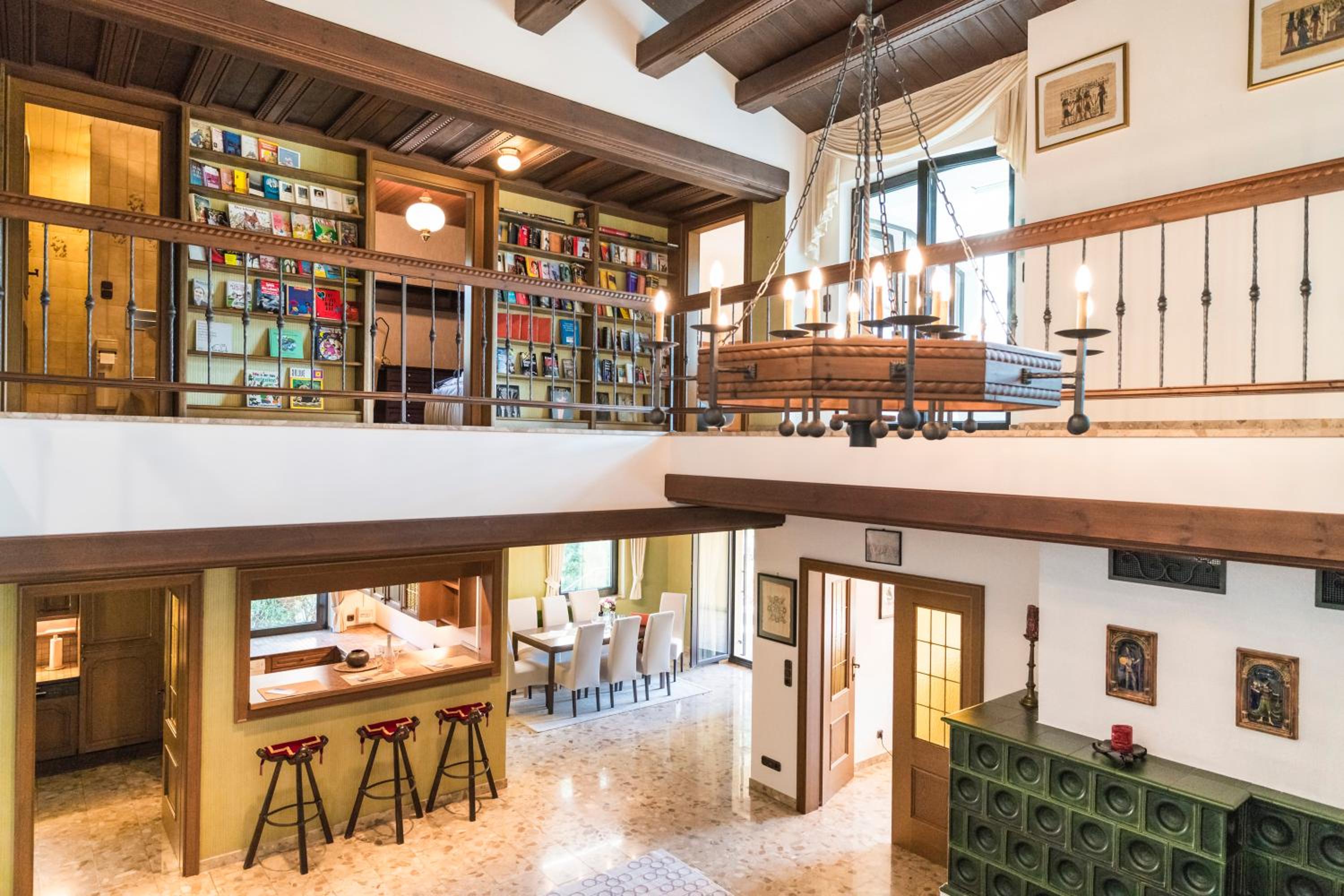 Yes, it is RETRO - Big Villa with Indoor Pool