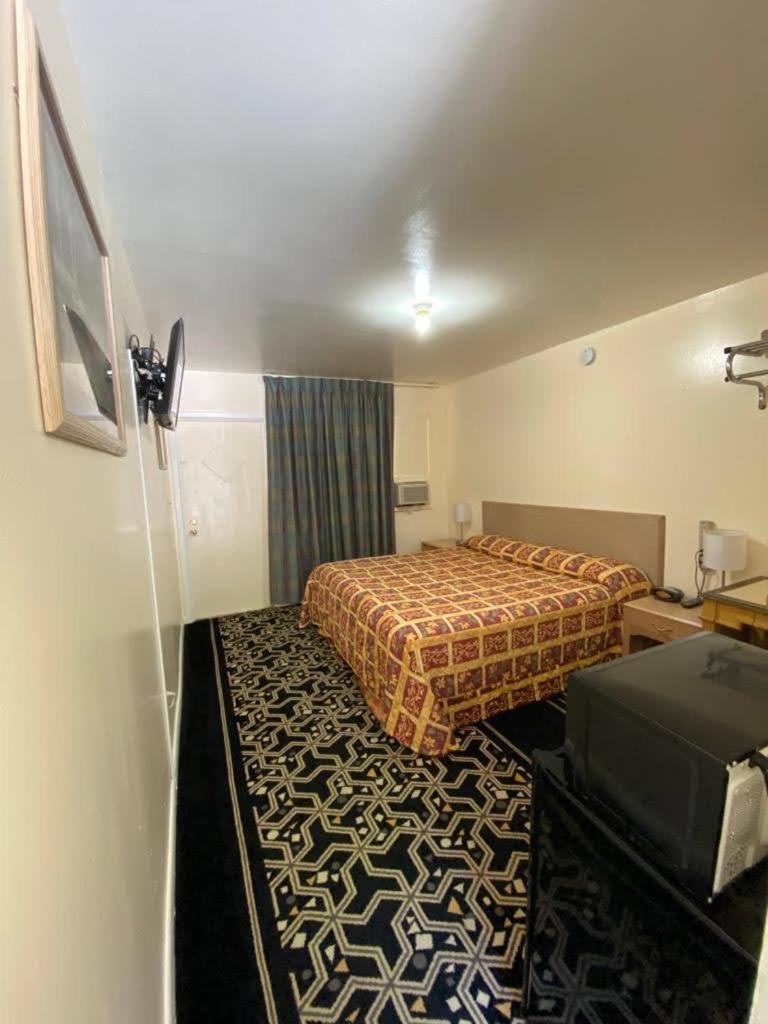 Budget Inn, Fotografia 7