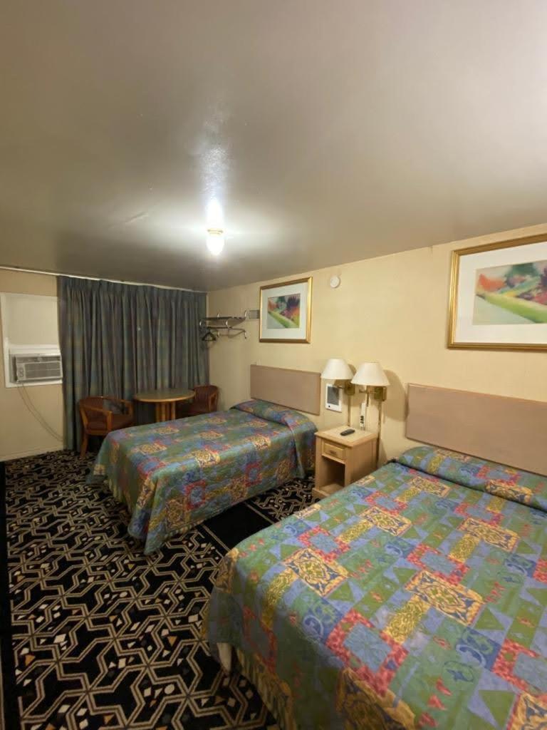 Budget Inn, Fotografia 6
