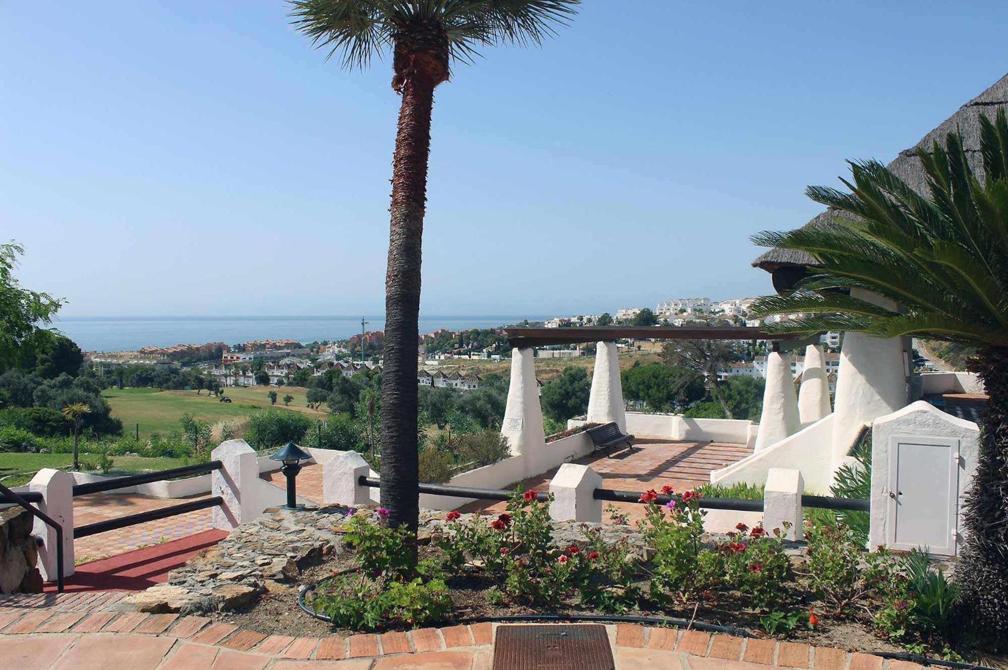 Fuente Duquesa view 3