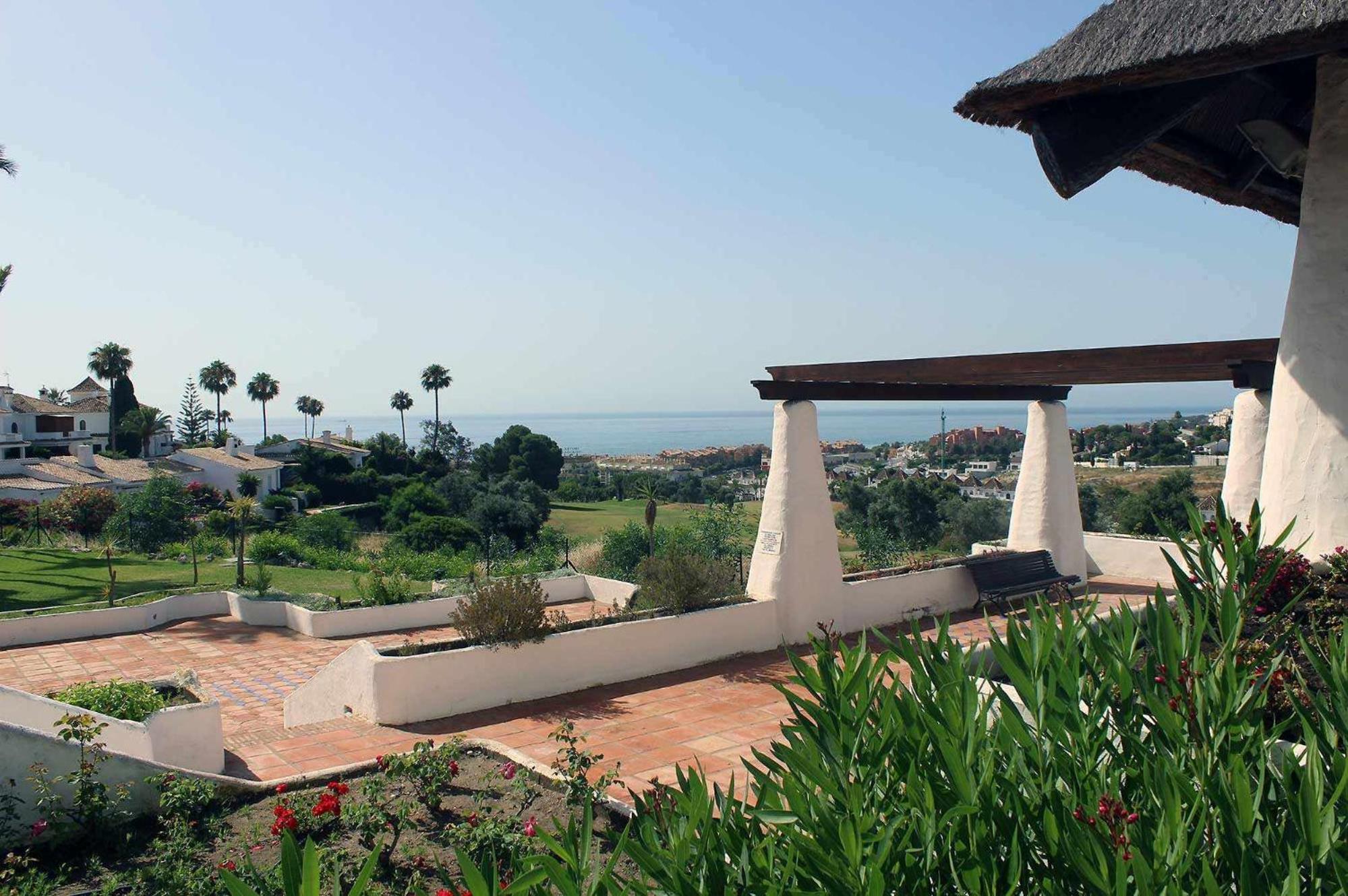 Fuente Duquesa view 4
