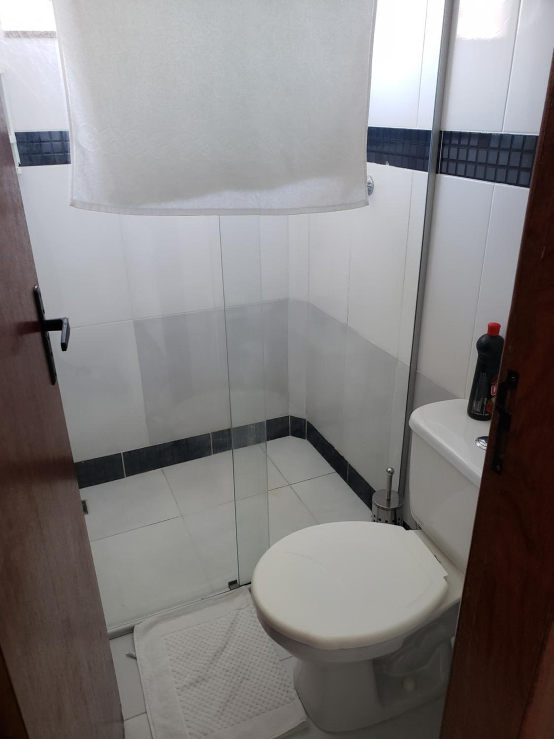 Casa 3 Suites Duplex AR Completa Condomínio fechado Moria à 500 m Praia Axe MOI