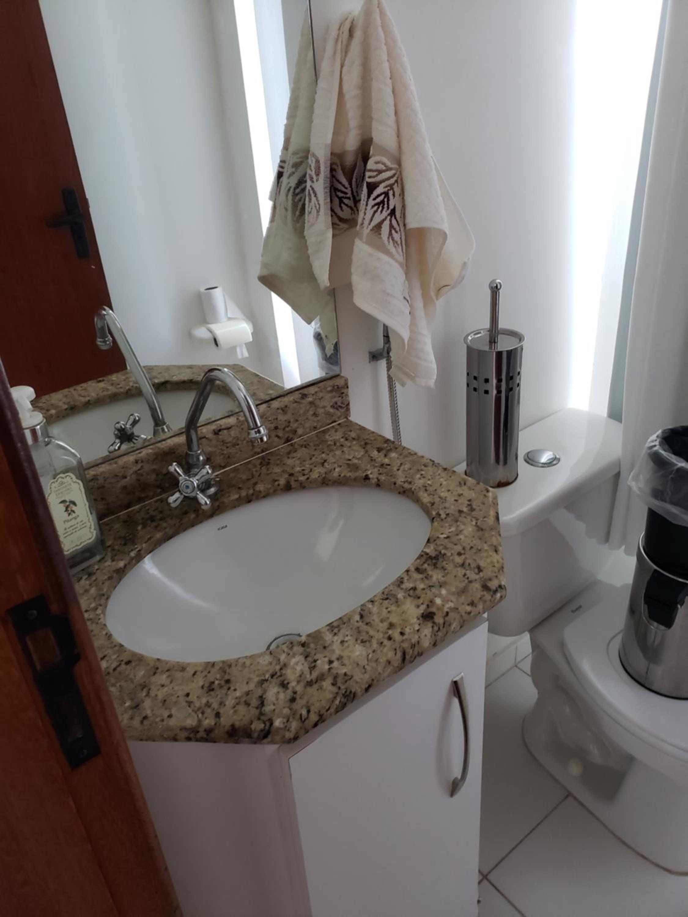 Casa 3 Suites Duplex AR Completa Condomínio fechado Moria à 500 m Praia Axe MOI