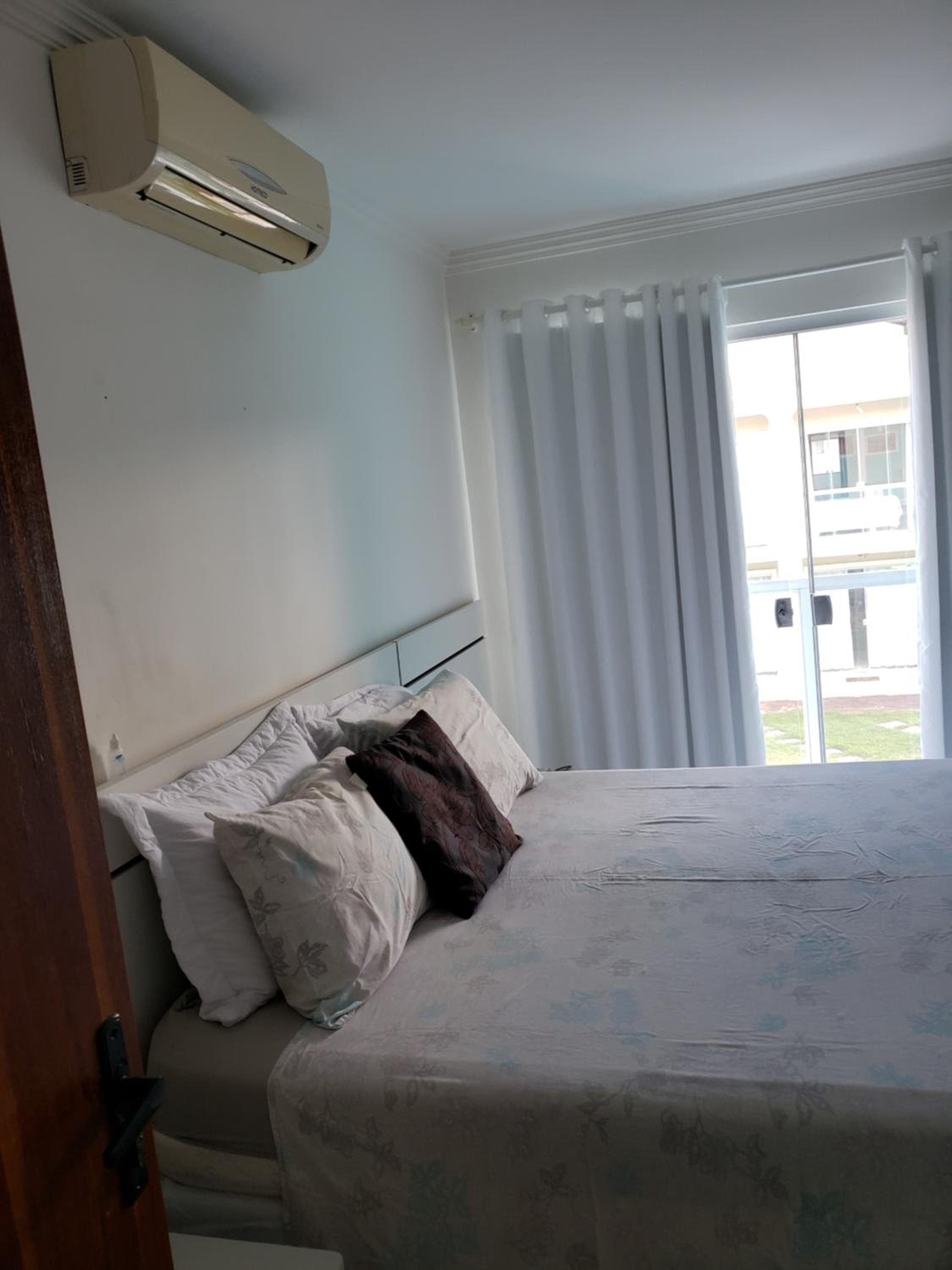 Casa 3 Suites Duplex AR Completa Condomínio fechado Moria à 500 m Praia Axe MOI