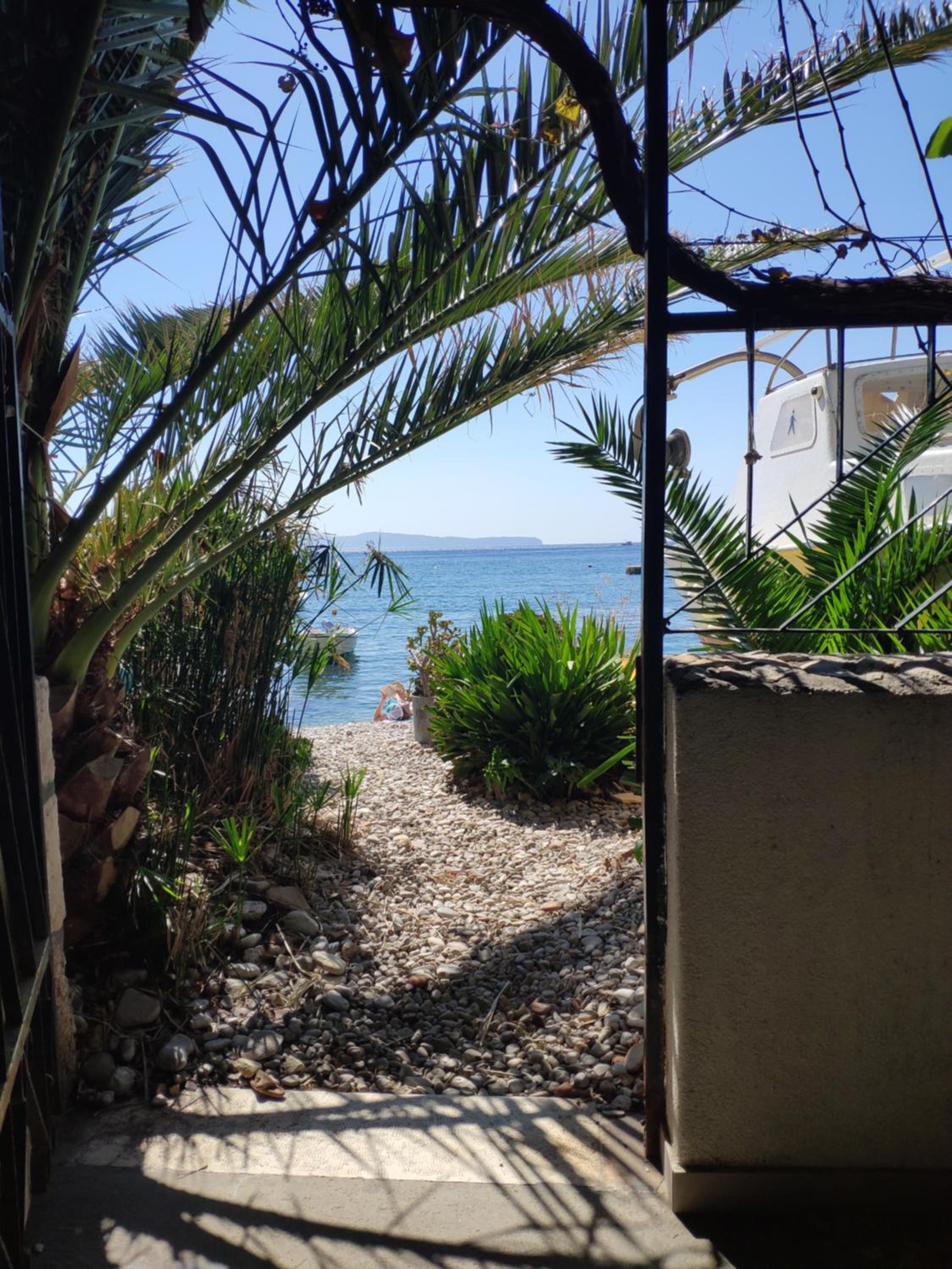 Beach House Gusla view 3