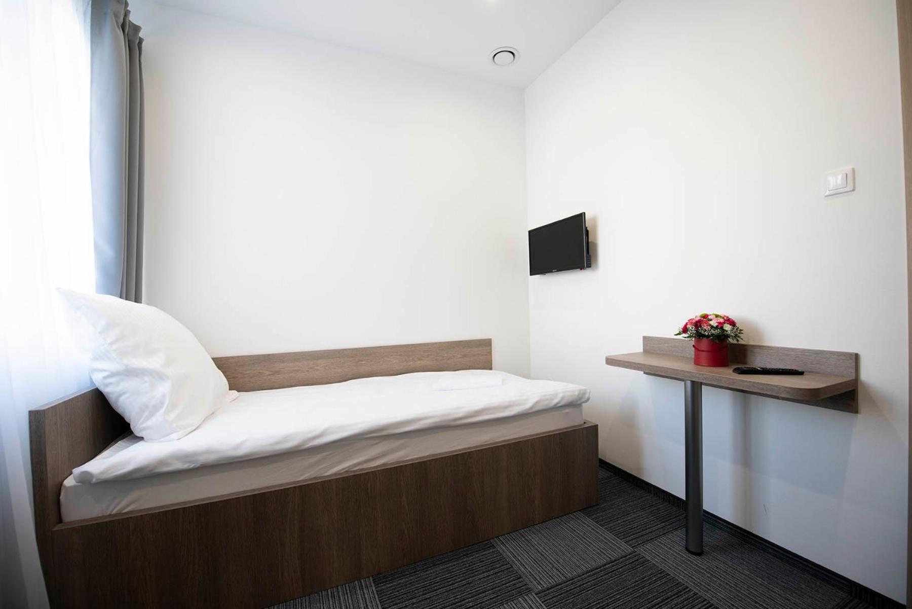 Hostel SMS, Foto 14