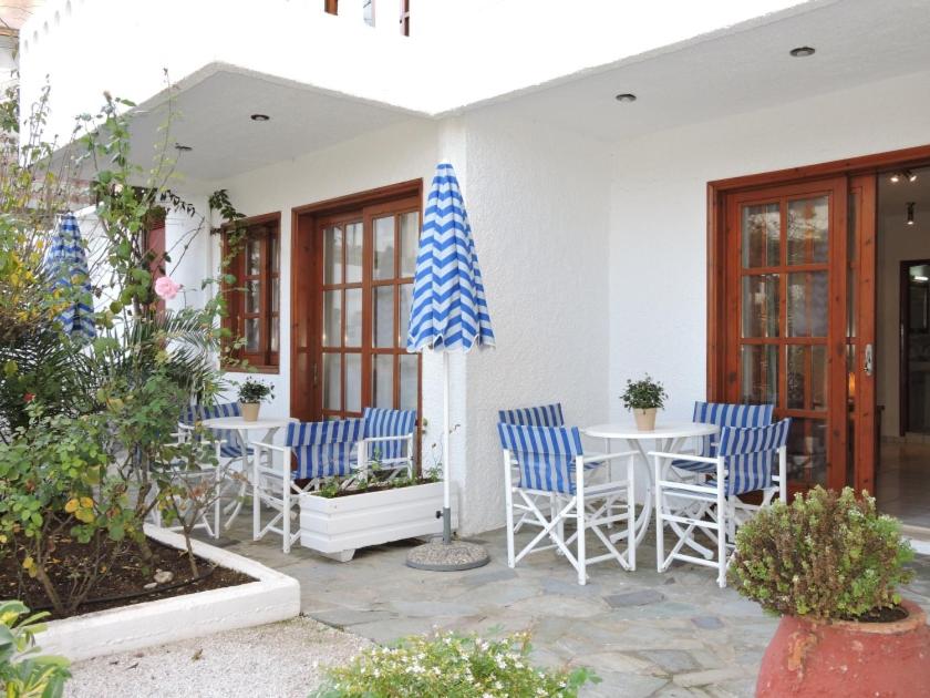 outdoor BBQ area