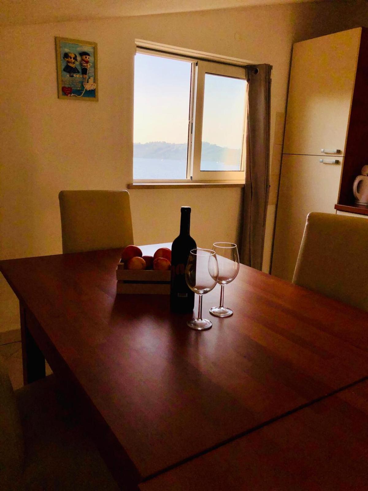 Apartments Mare