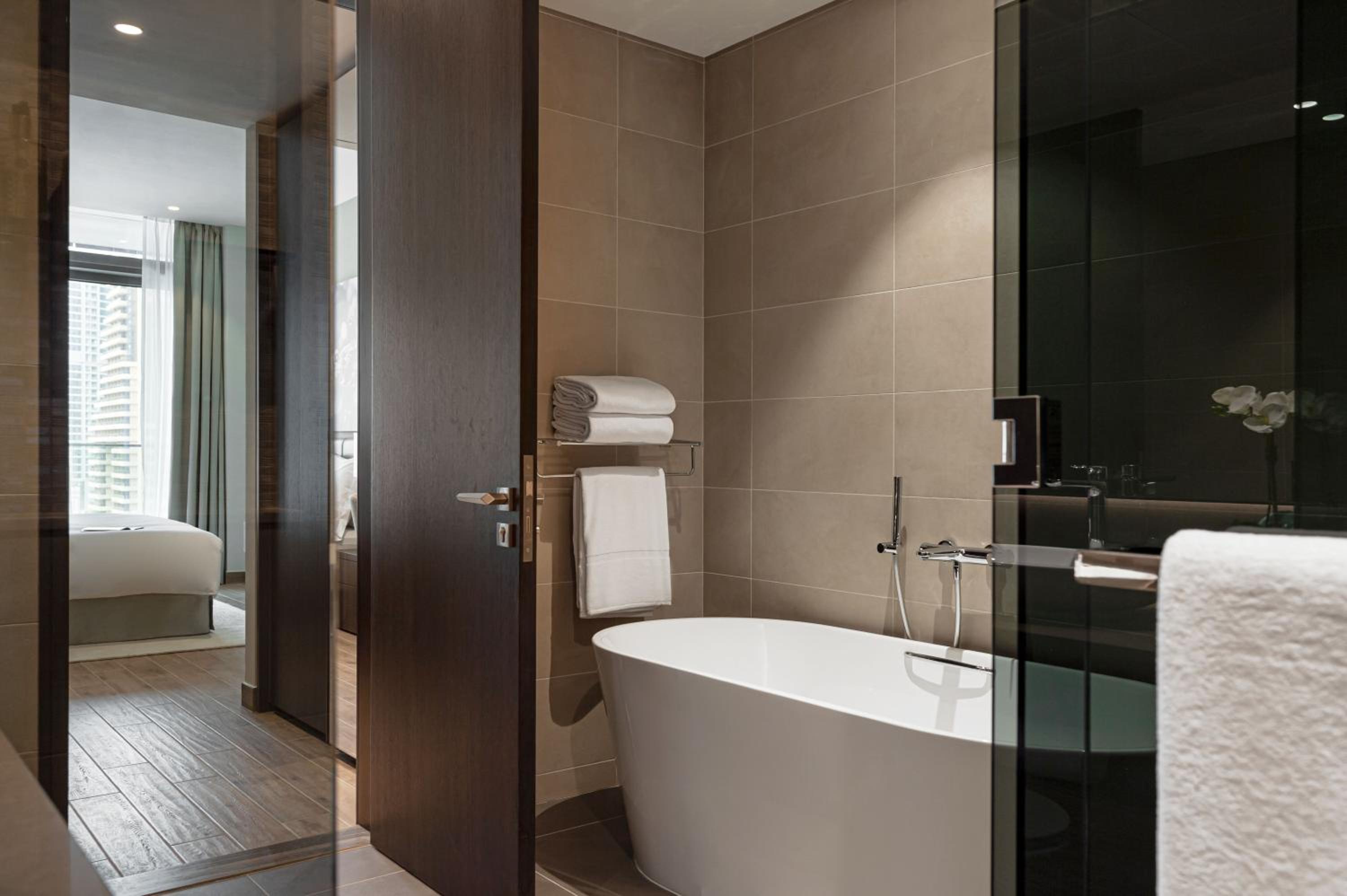 Jumeirah Living Marina Gate Hotel and Apartments — 30