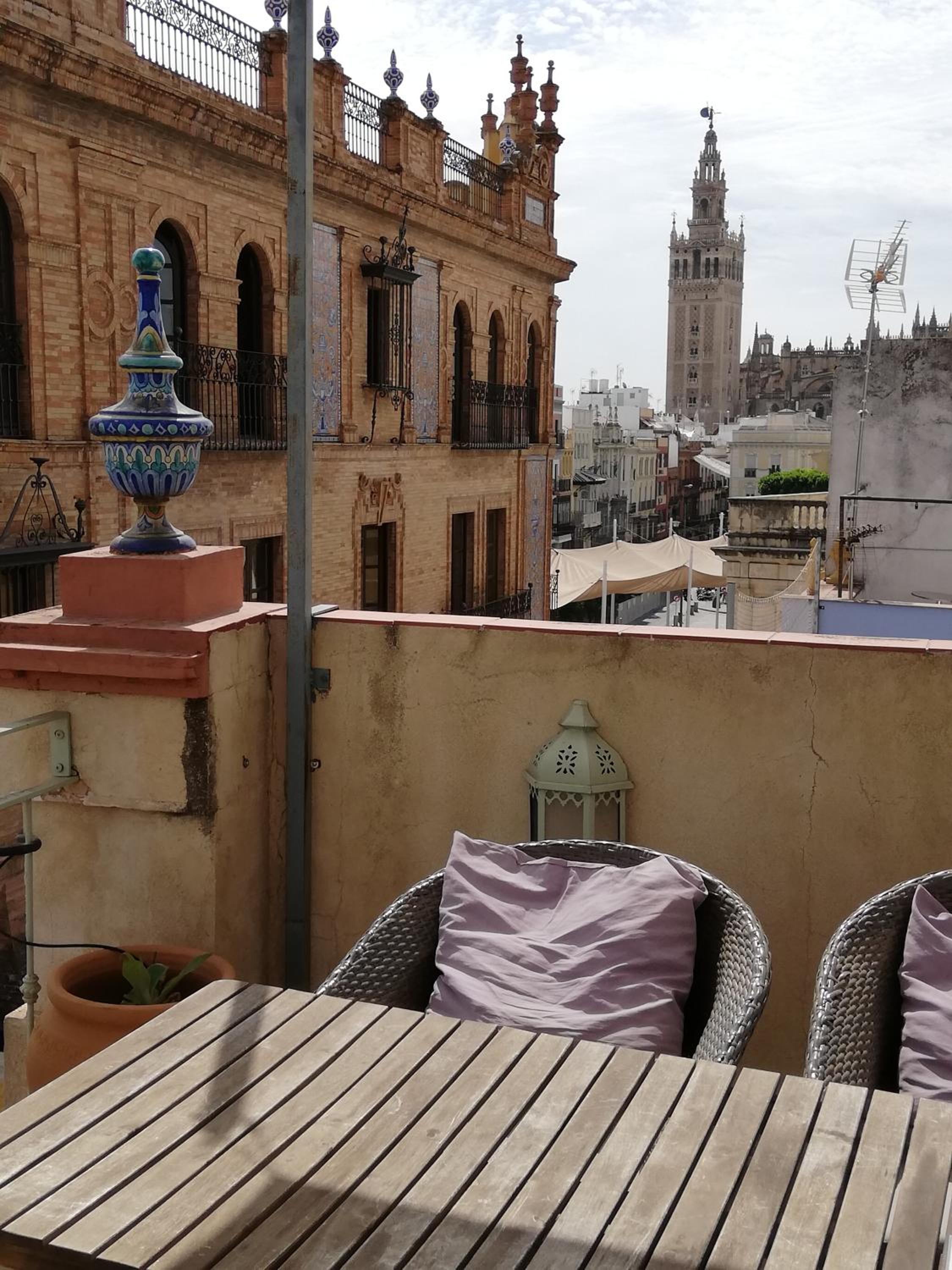 Duplex and terrace overlooking Giralda photo 2